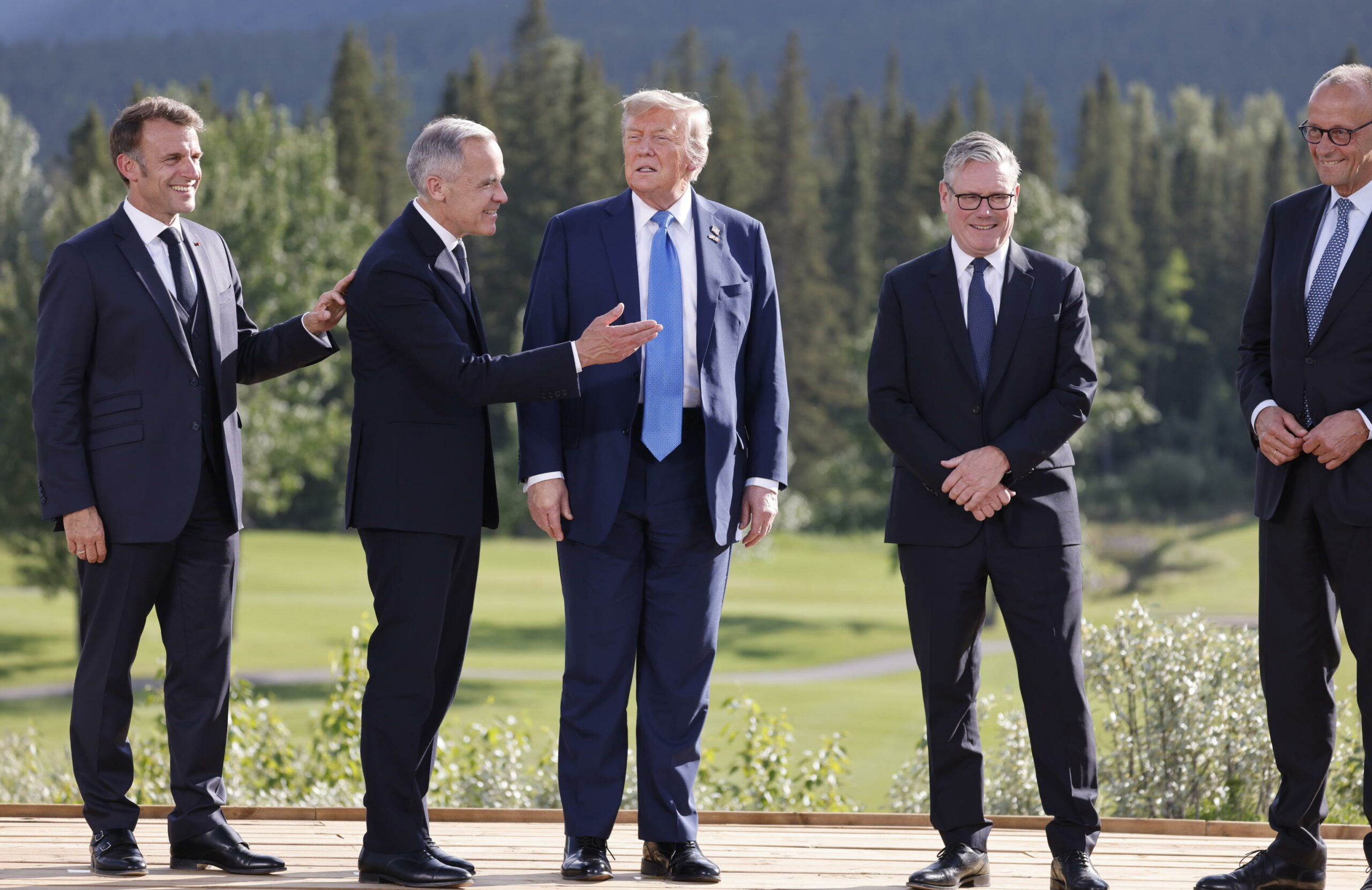 Francia e Regno Unito insistono su forza multinazionale per l’Ucraina del dopoguerra