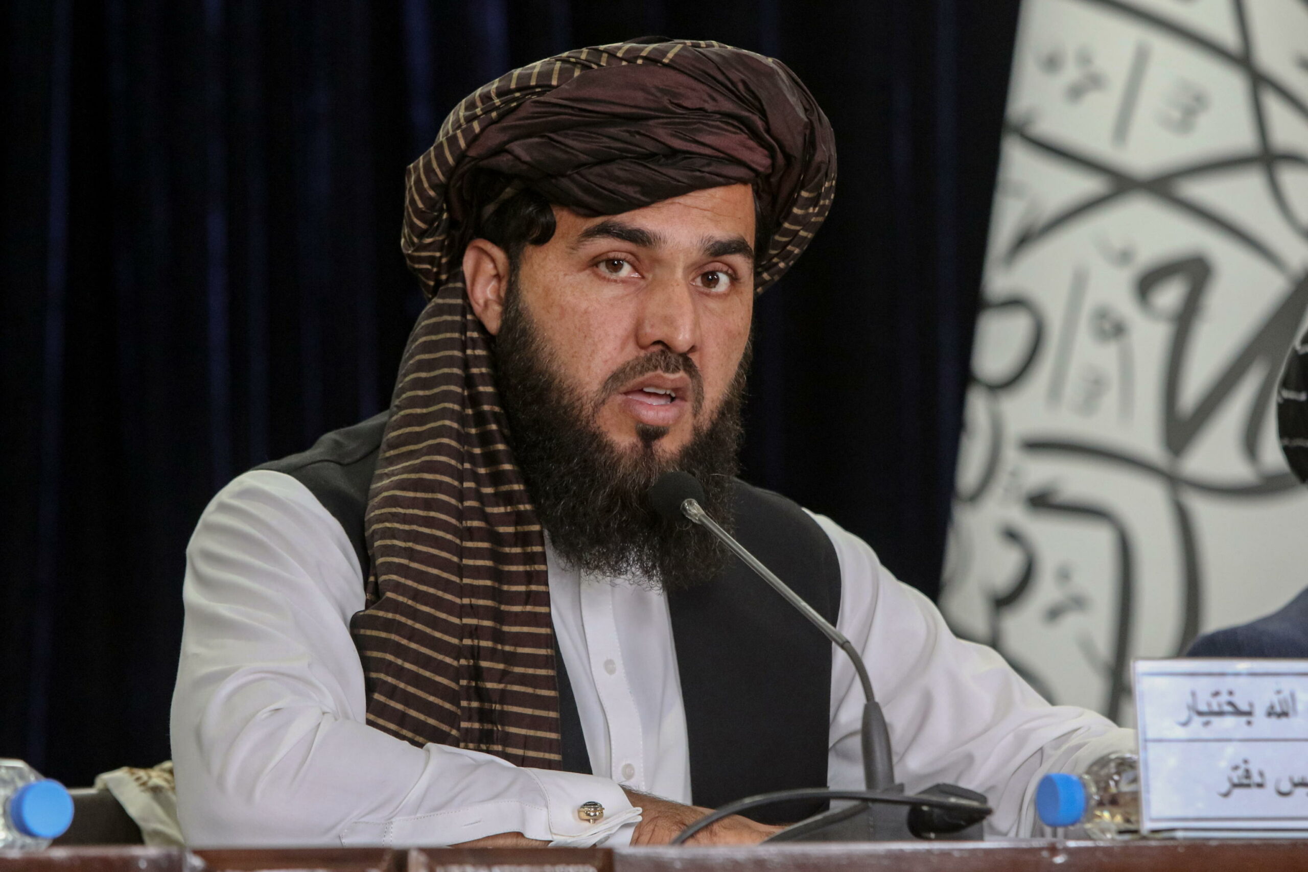 Afghanistan-Pakistan: 9 bambini uccisi in attacchi aerei pakistani, mentre attentato suicida uccide 3 persone in Pakistan