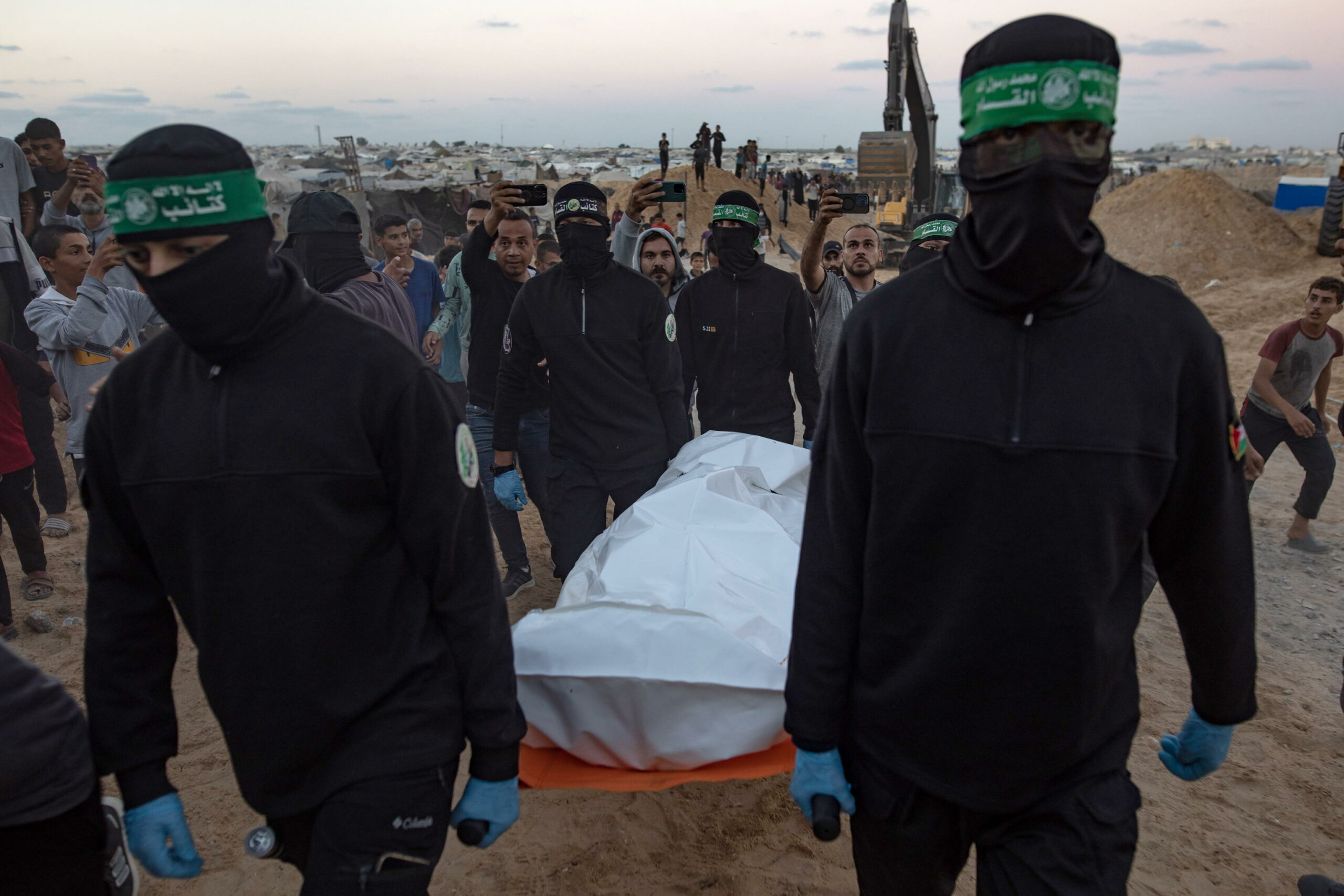 Hamas chiede di permettere ai combattenti di uscire dai tunnel di Gaza