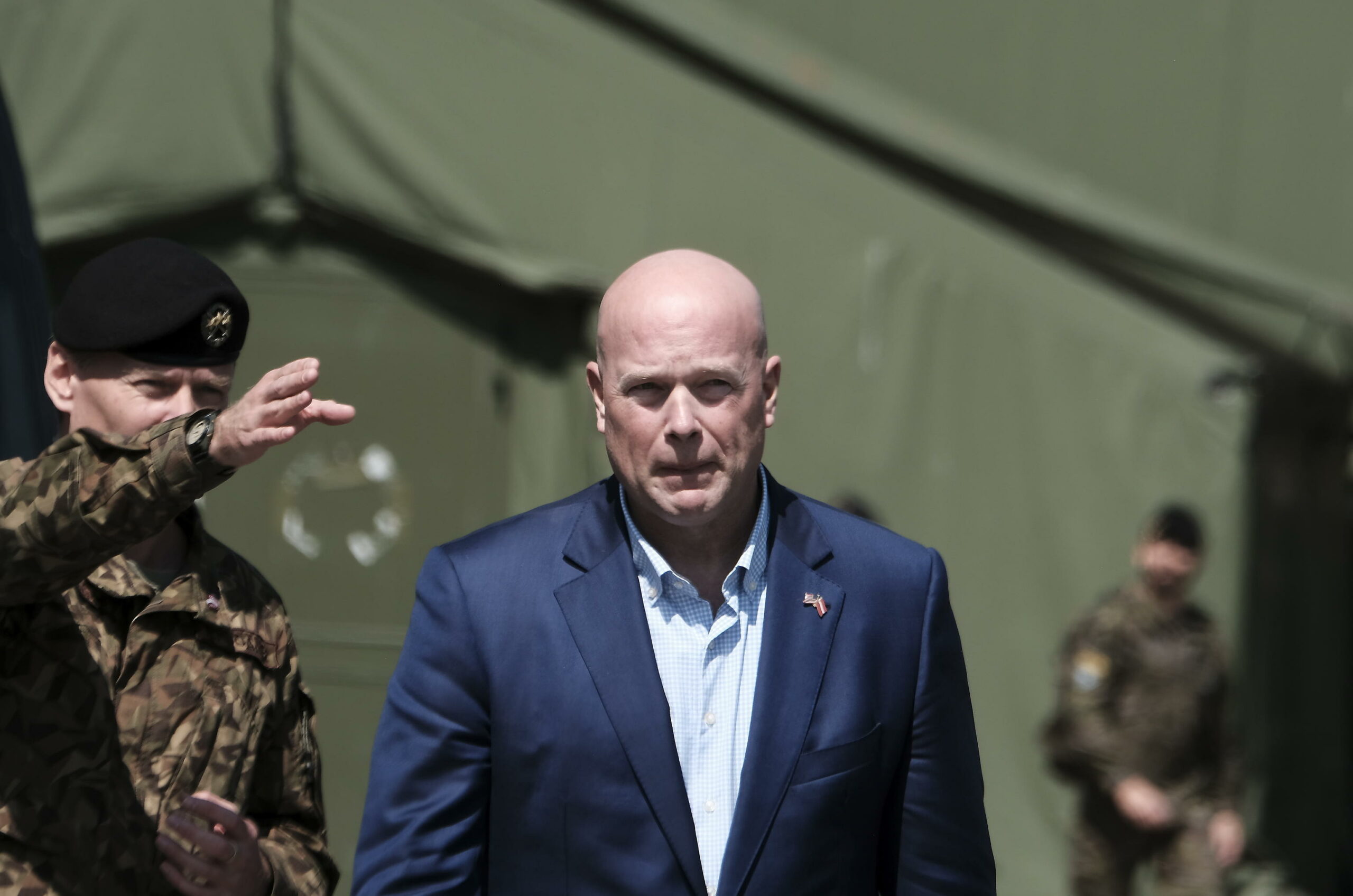 Ambasciatore USA: “Germania deve assumere ruolo militare più importante della NATO”