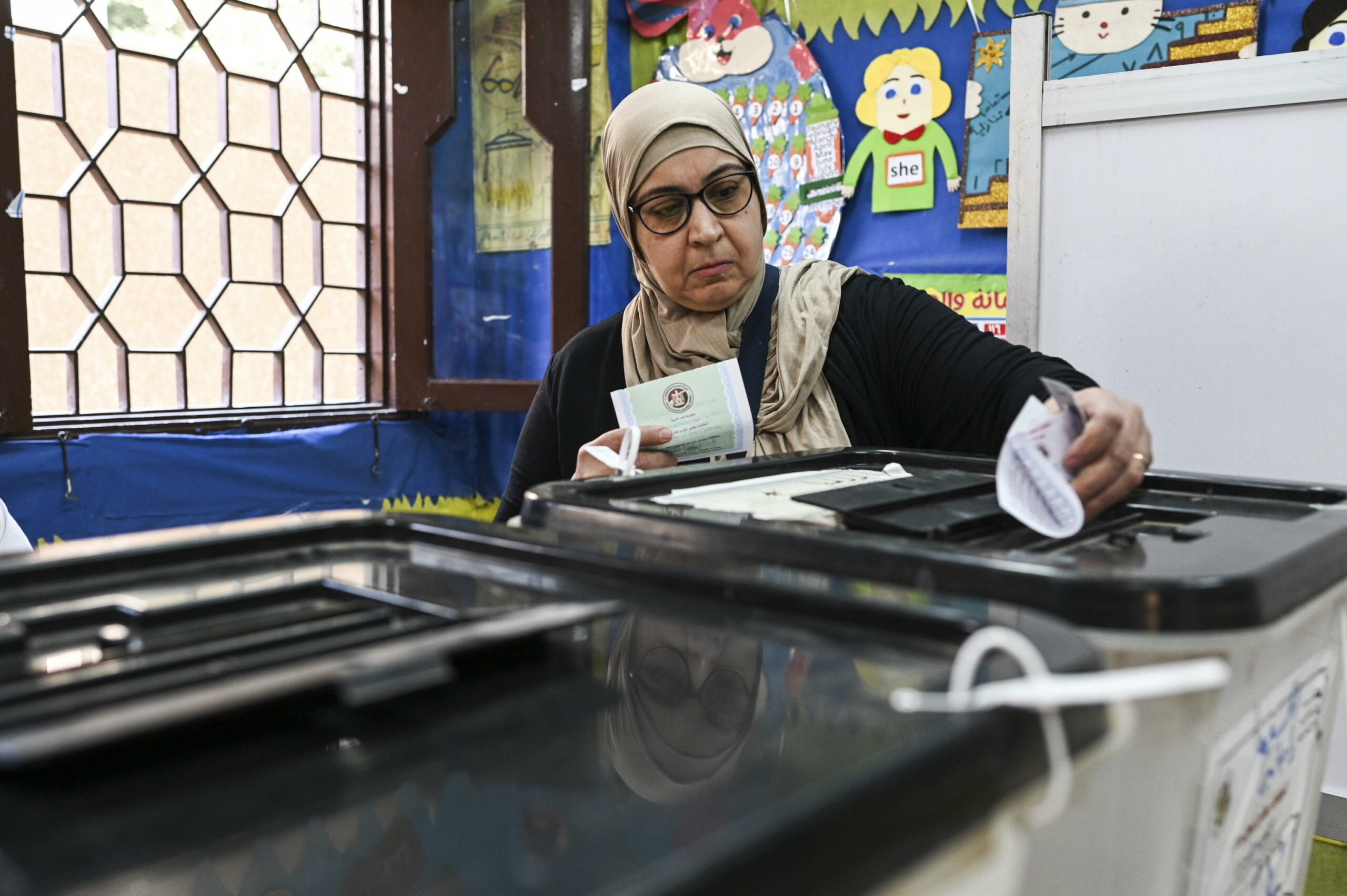 Corte egiziana annulla risultati elettorali in decine di collegi, previste nuove votazioni