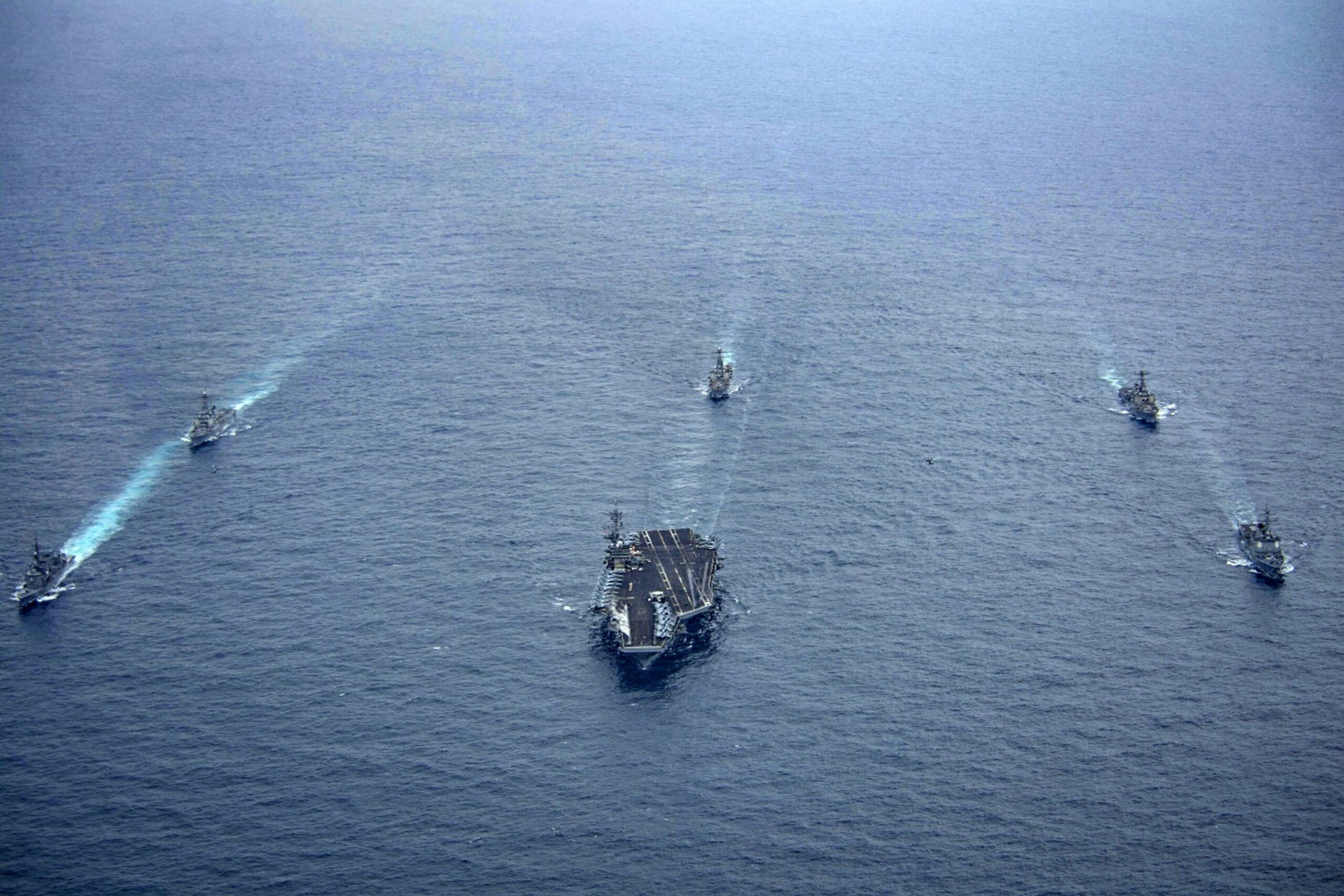 Australia schiera P-8 per monitorare 4 navi militari cinesi a Nord di Palau