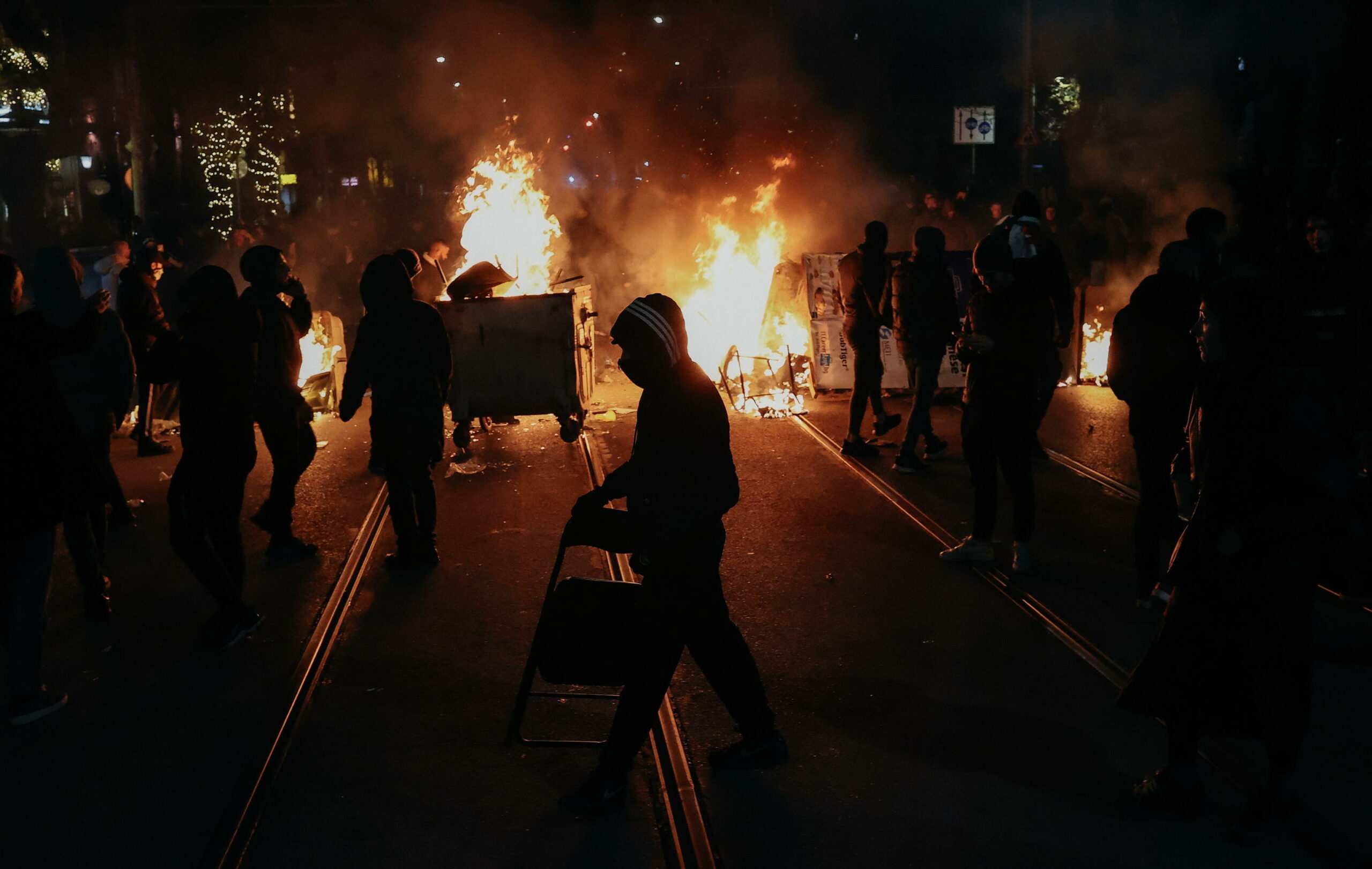 Bulgaria: governo ritira completamente piano di bilancio dopo proteste