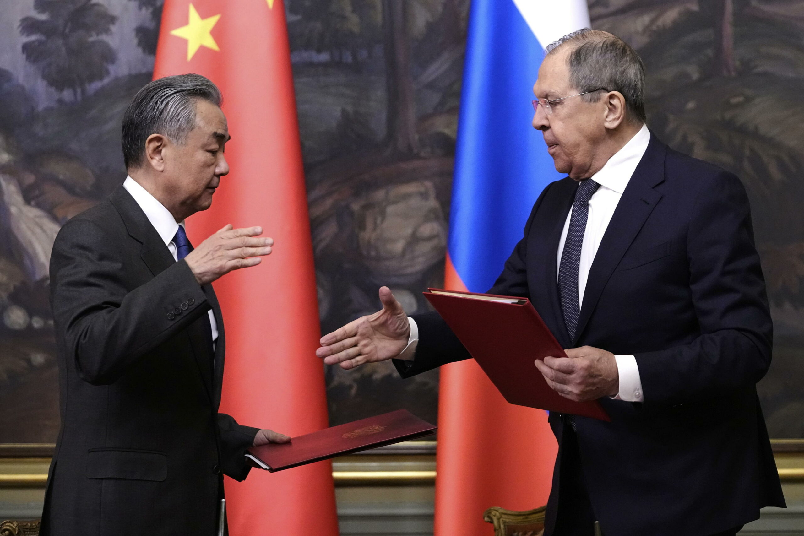 Cina e Russia raggiungono “consenso” su Giappone e discutono di Ucraina