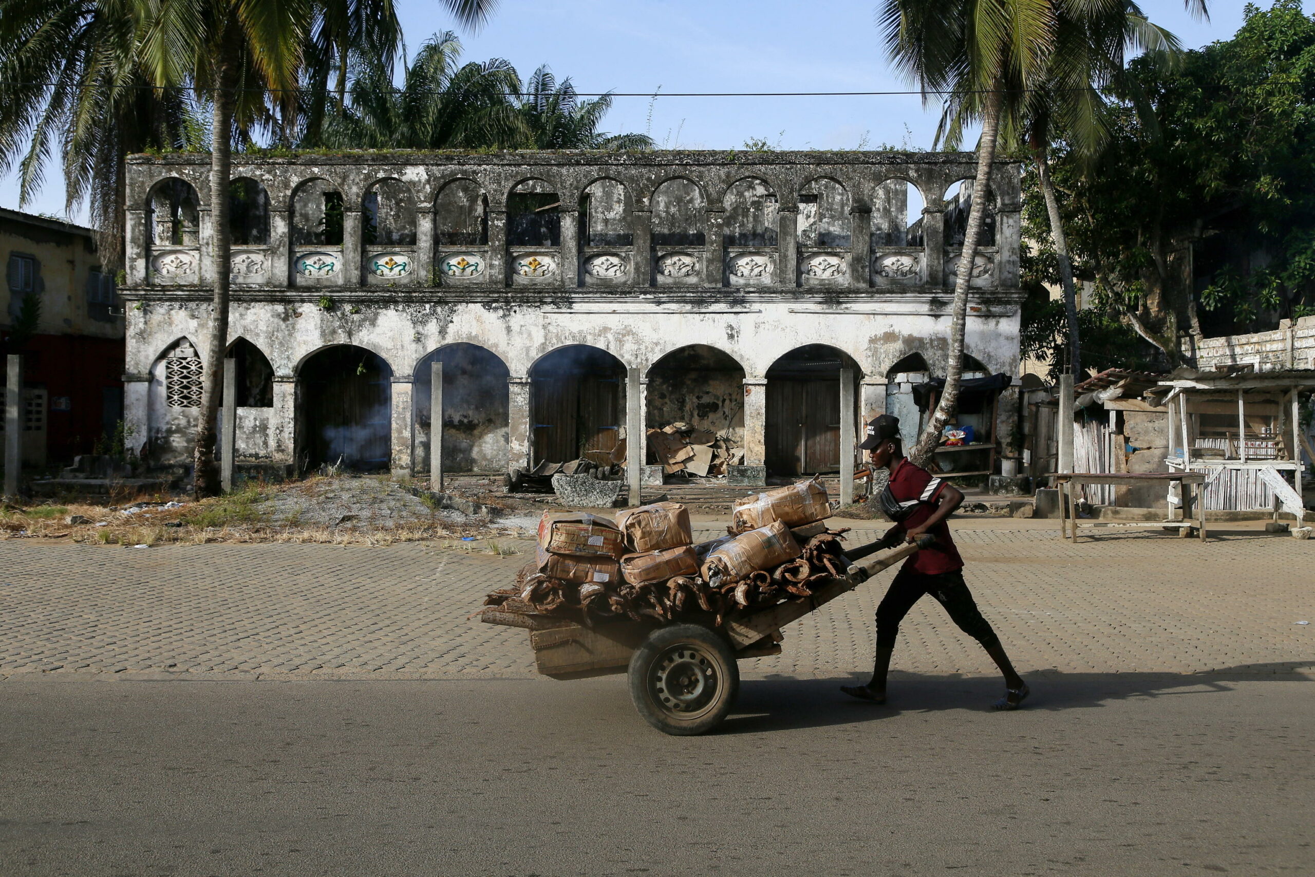 Costa d’Avorio spinge per dispiegamento aerei spia USA contro jihadisti nel Sahel