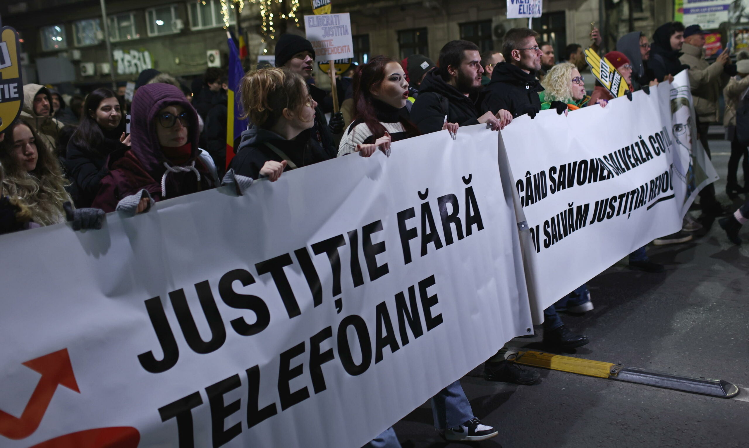 Romania: governo sopravvive al voto di sfiducia sulle pensioni dei giudici