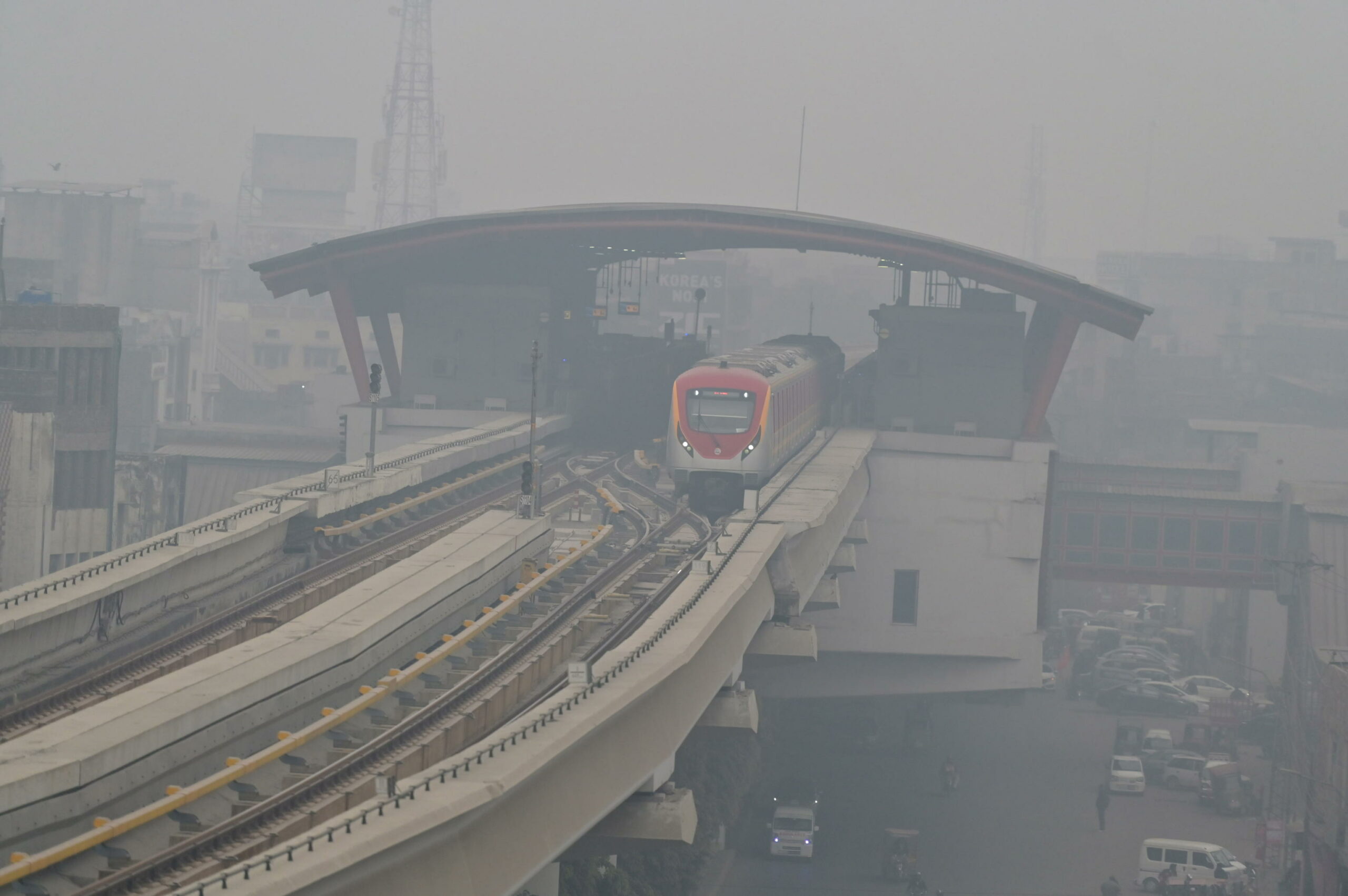 Russia e Iran estendono rete ferroviaria di trasporto del carburante attraverso l’Afghanistan