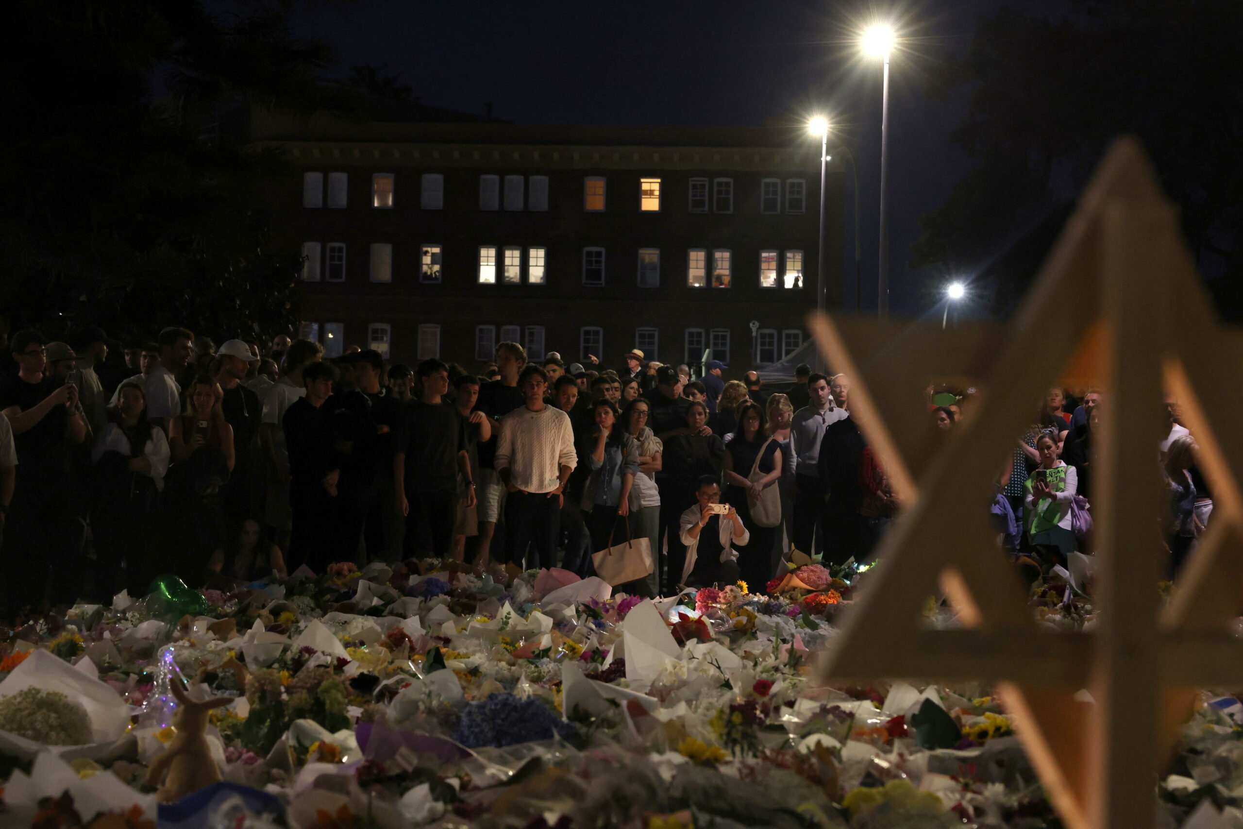 Attacchi a Bondi Beach e in Siria dimostrano che l’ISIS è ancora una minaccia terroristica globale