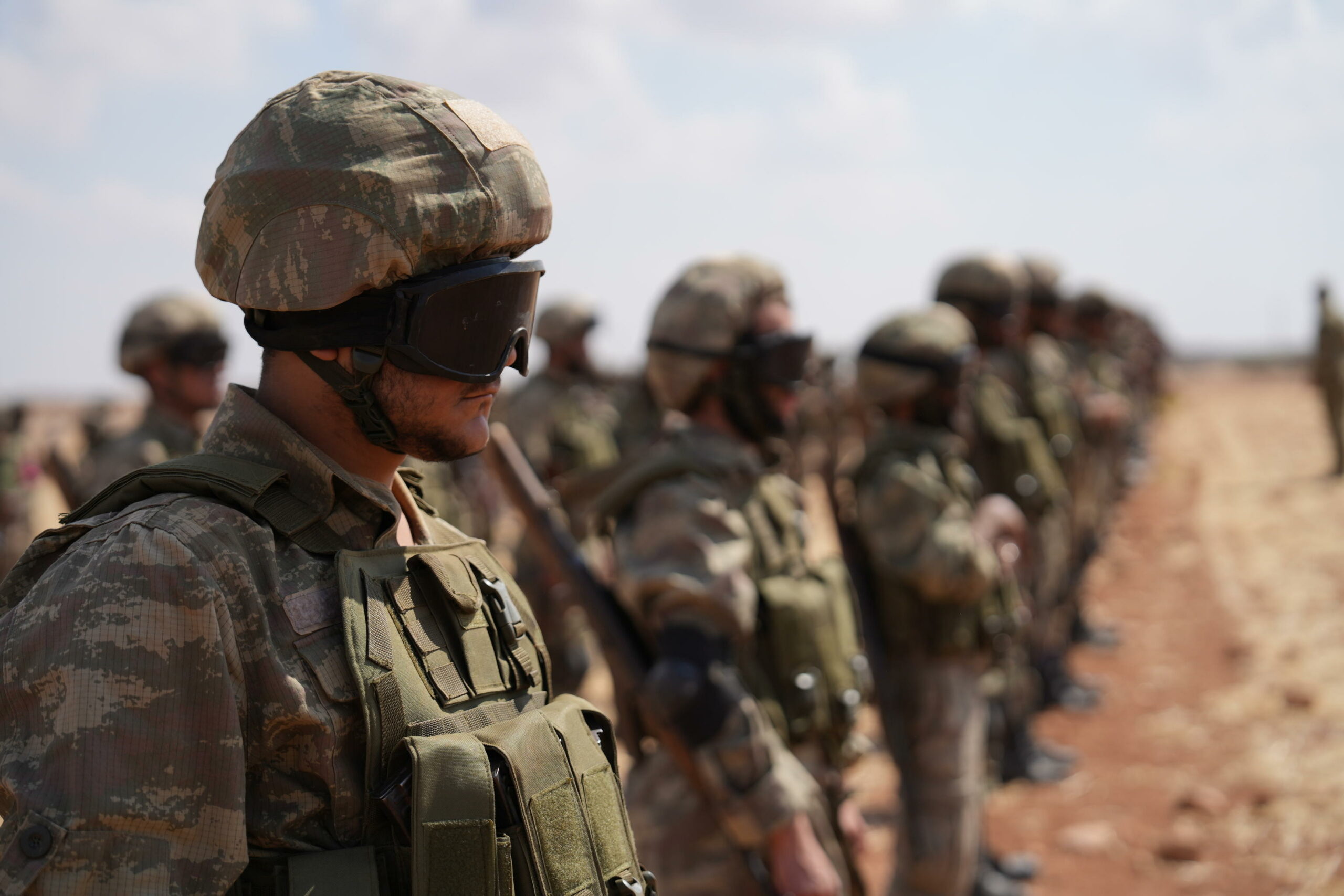 Turchia: 3 poliziotti e 6 militanti ISIS uccisi in raid a Yalova