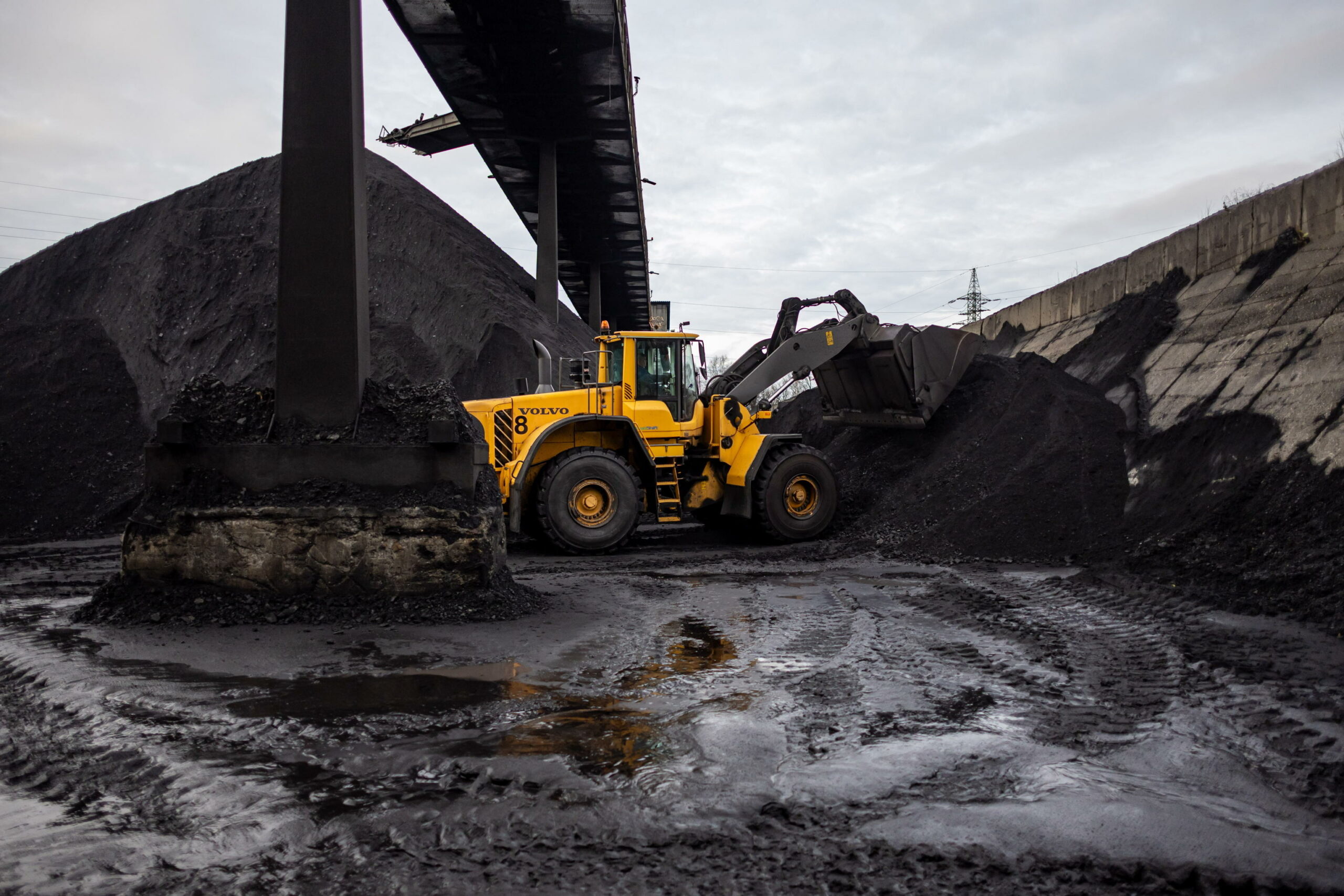 Tunisia e Arabia Saudita firmano 5 accordi per rafforzare cooperazione economica