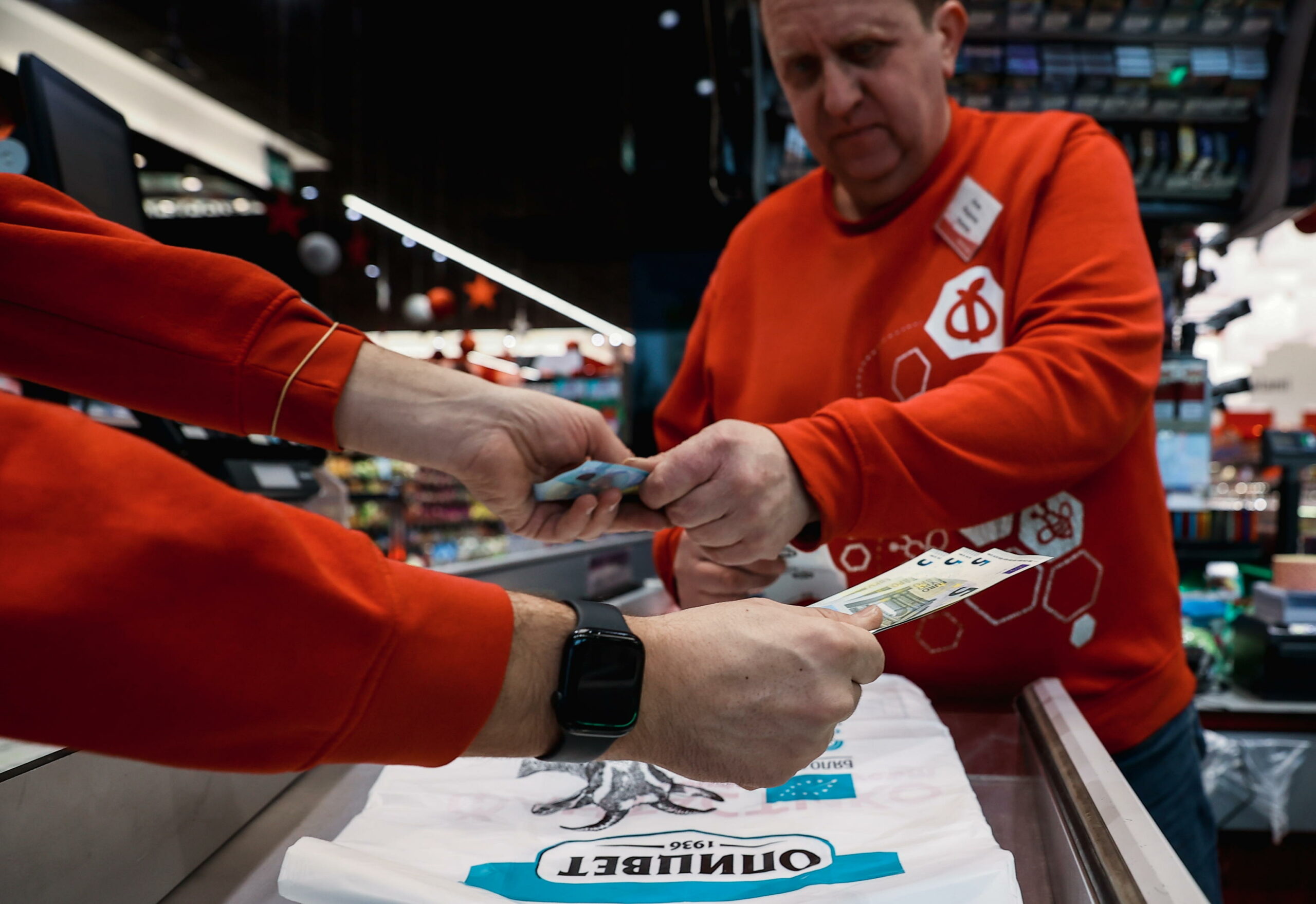 Bulgaria entra nell’eurozona, anche se cittadini rimangono divisi sulla scelta