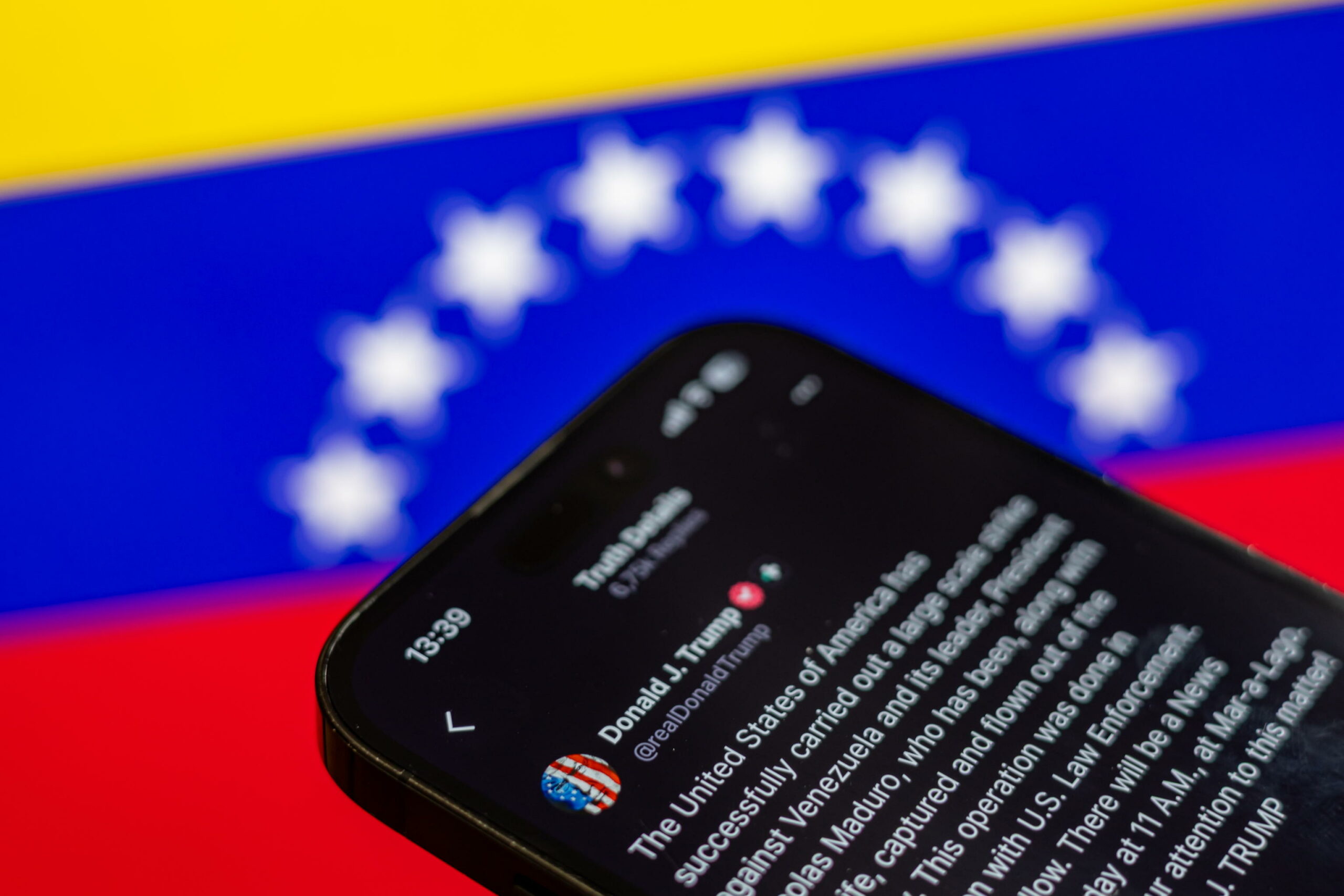 Venezuela: Trump annuncia cattura di Maduro dopo attacco statunitense su larga scala