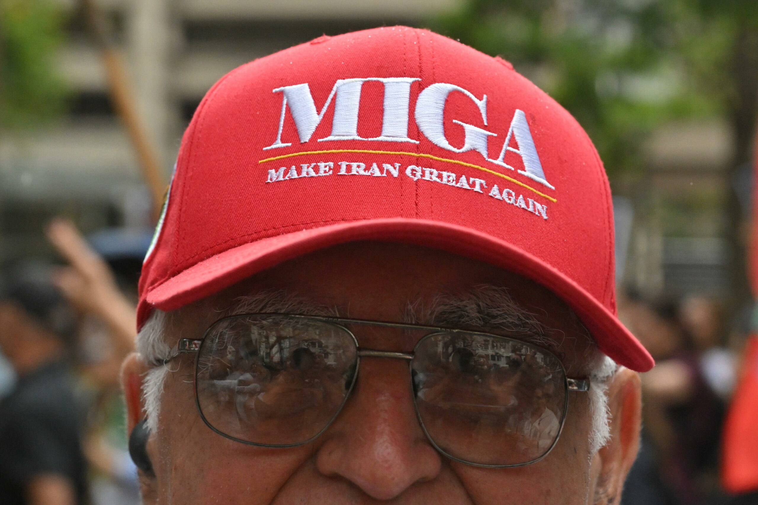 Trump minaccia “azioni molto forti” se Iran giustizia manifestanti