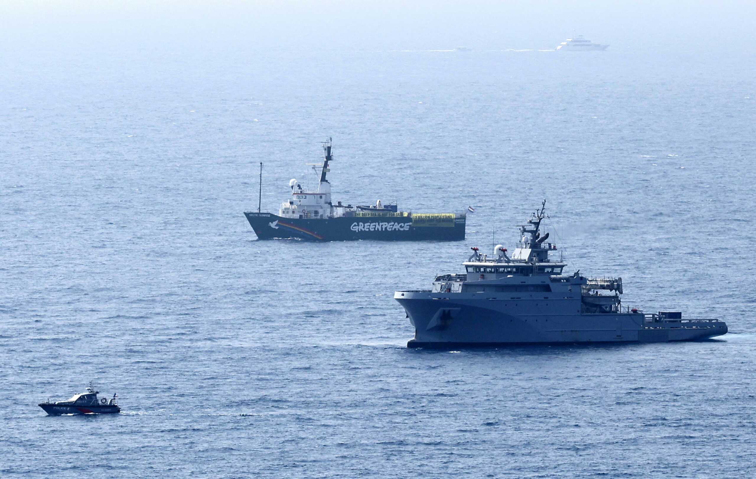 Russia e Cina intensificano sorveglianza militare contro il Giappone