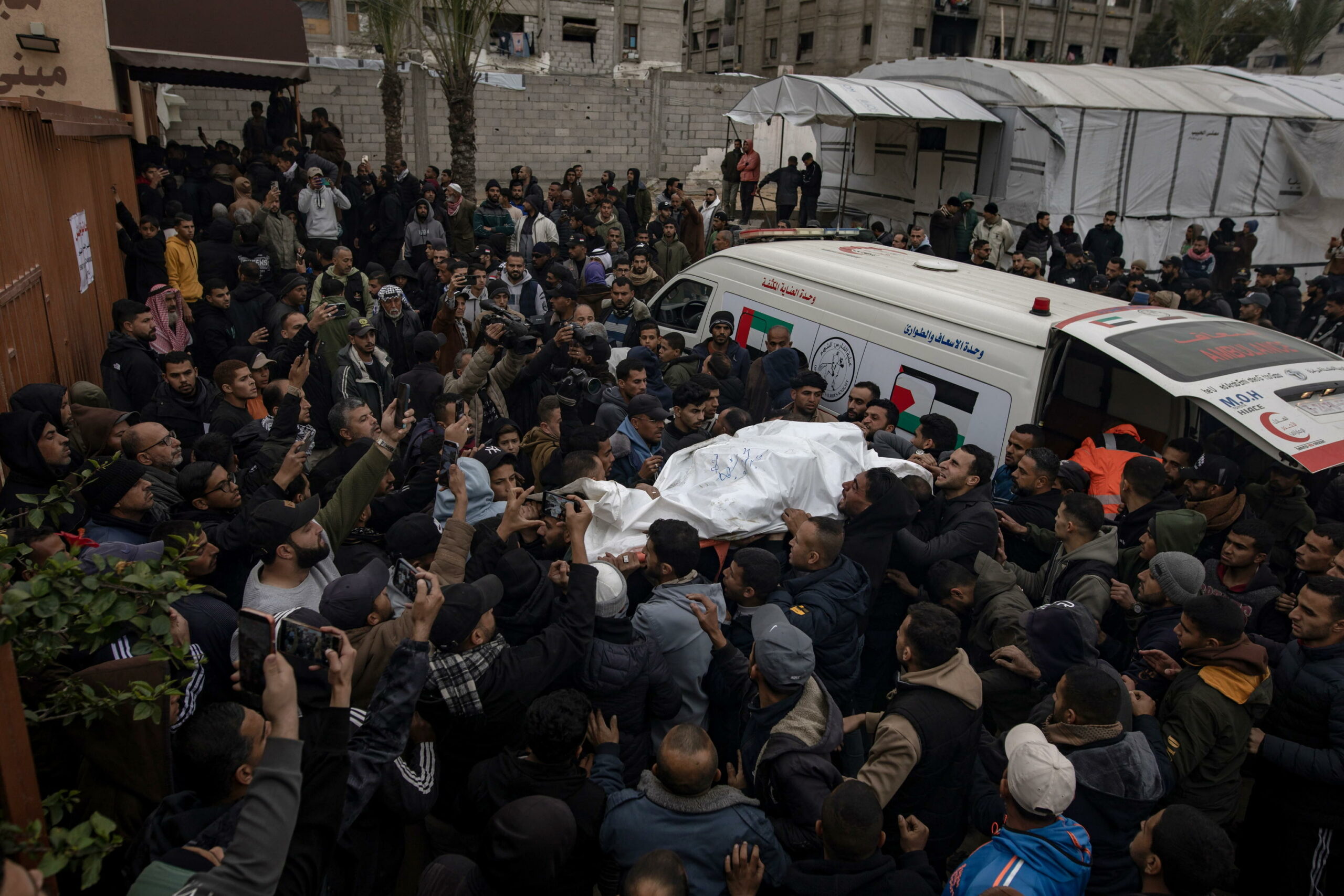 Gaza: 3 giornalisti palestinesi tra le 11 vittime di raid israeliani