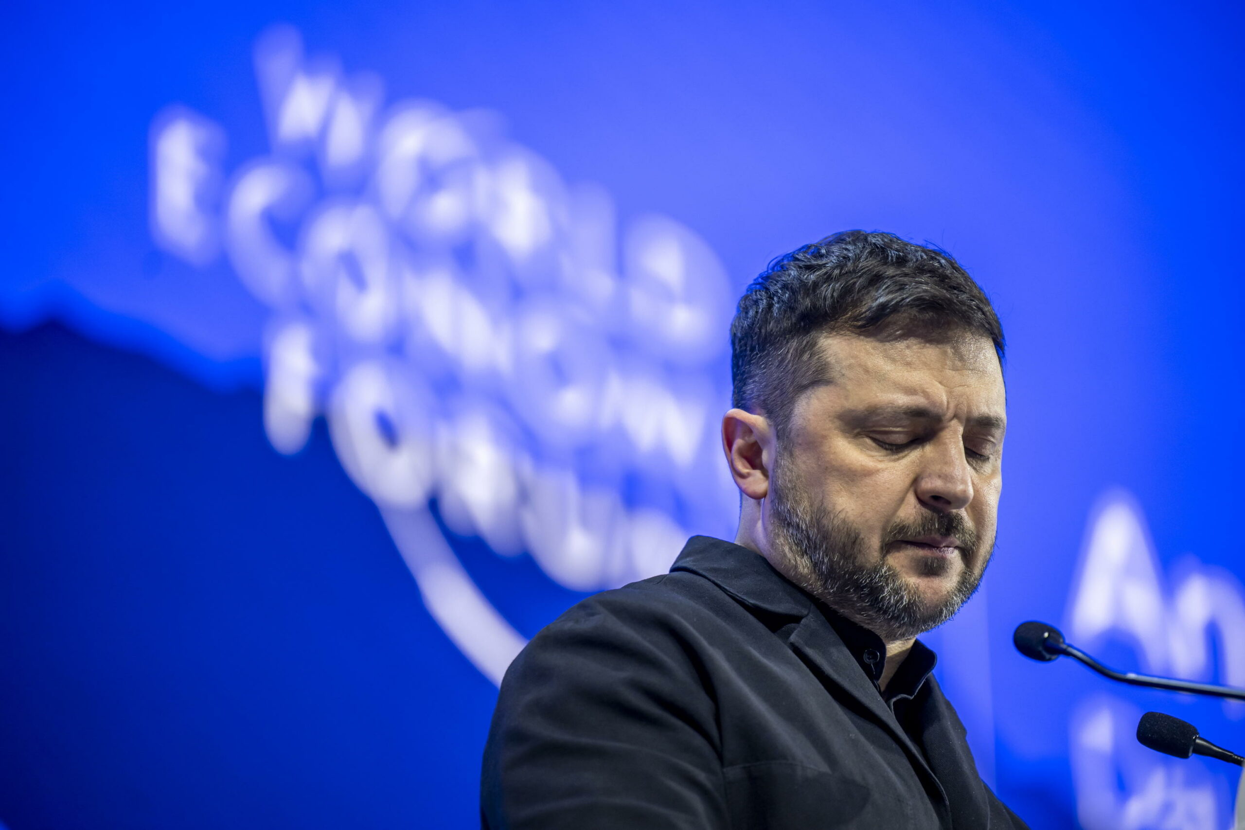 Zelensky a Davos critica duramente inazione europea in materia di sicurezza
