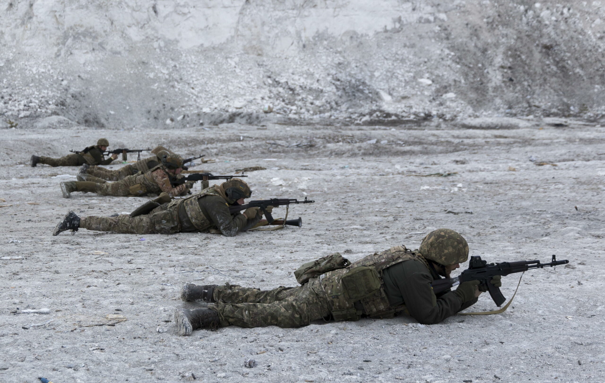 NATO prepara “zona di nessuno” high-tech su confine orientale per scoraggiare Mosca e Minsk