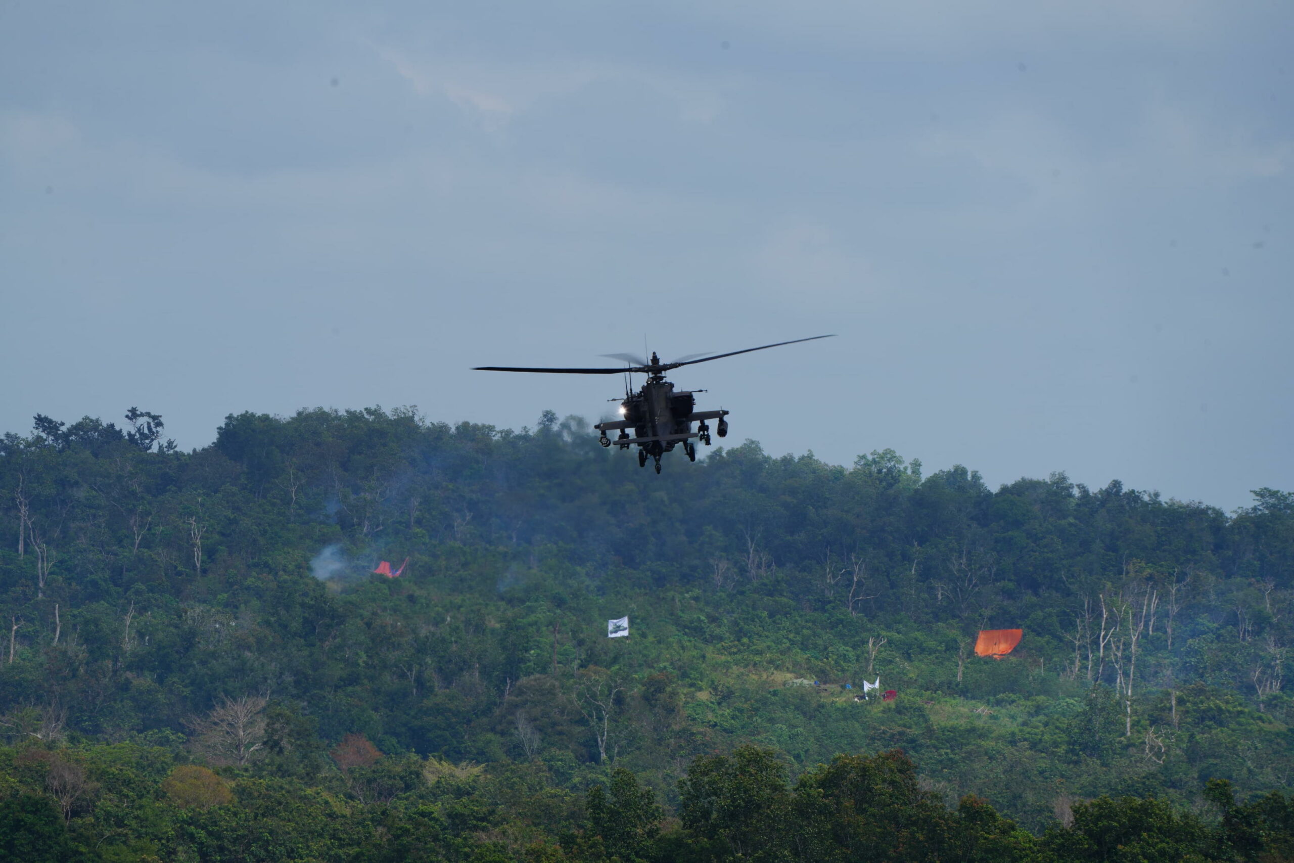 Attacchi Papua indonesiana colpiscono aereo e convoglio nel porto franco: morte 3 persone
