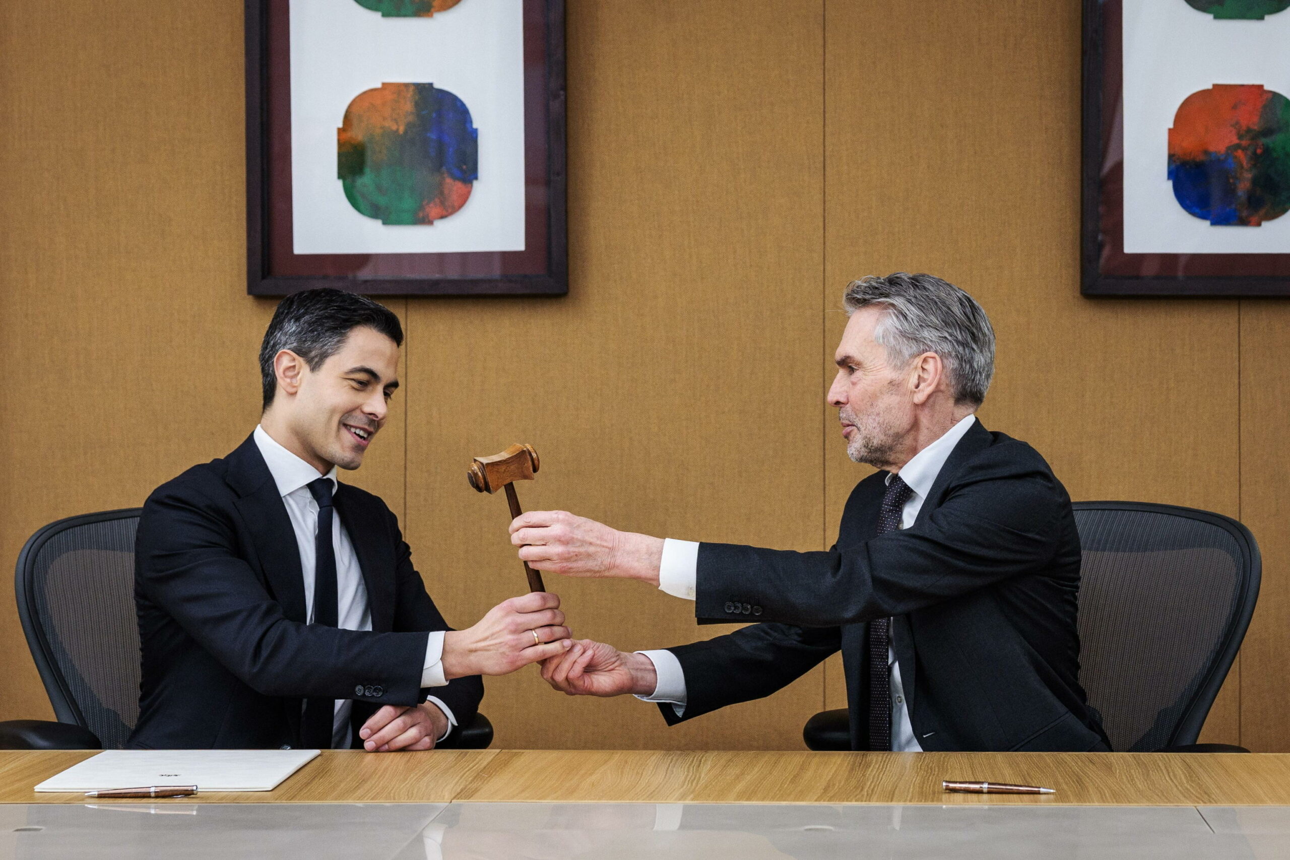 Paesi Bassi: nuovo governo di minoranza porrà sfide per programma premier Jetten