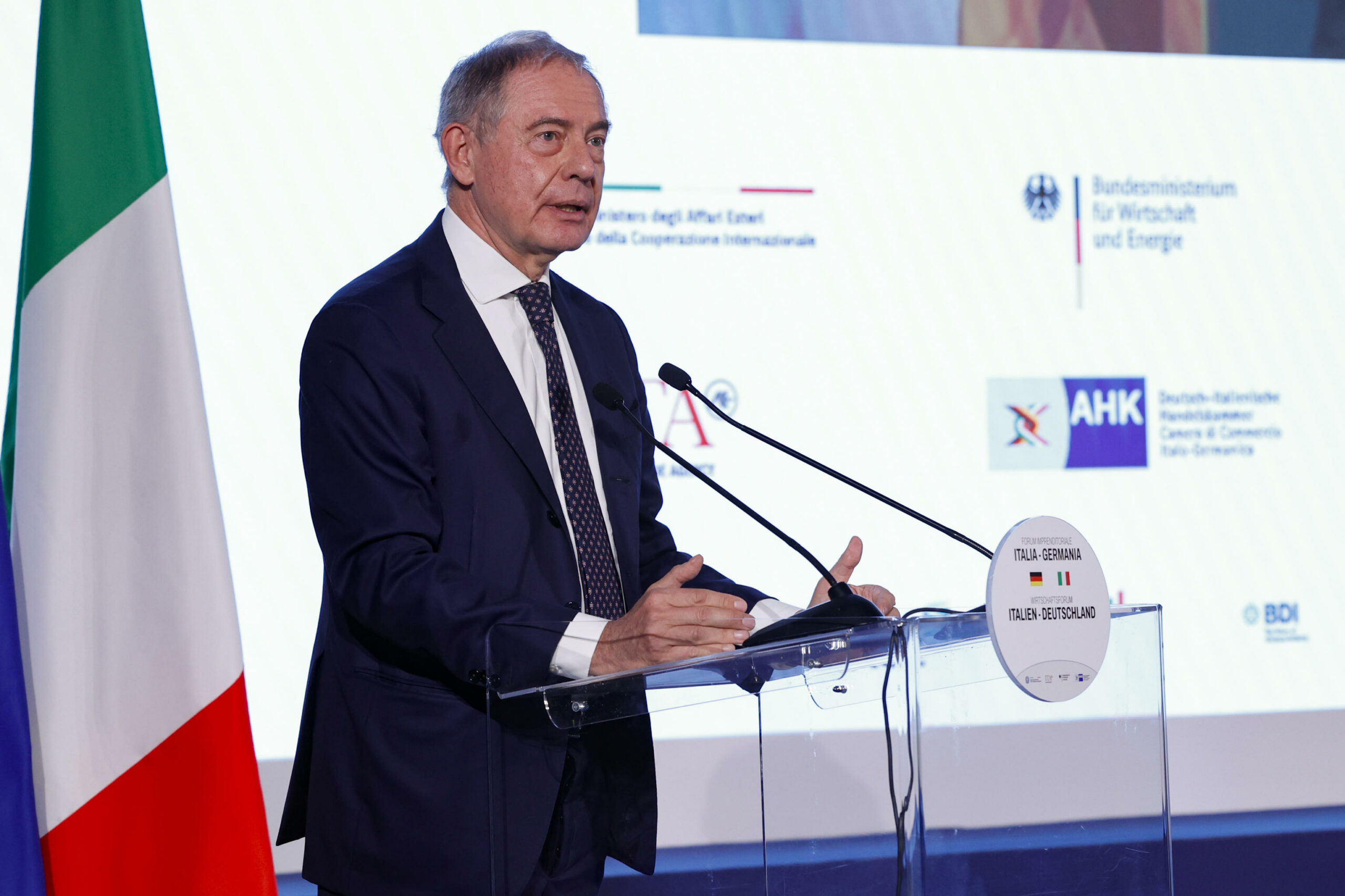 Italia chiede la sospensione del mercato del carbonio dell’UE