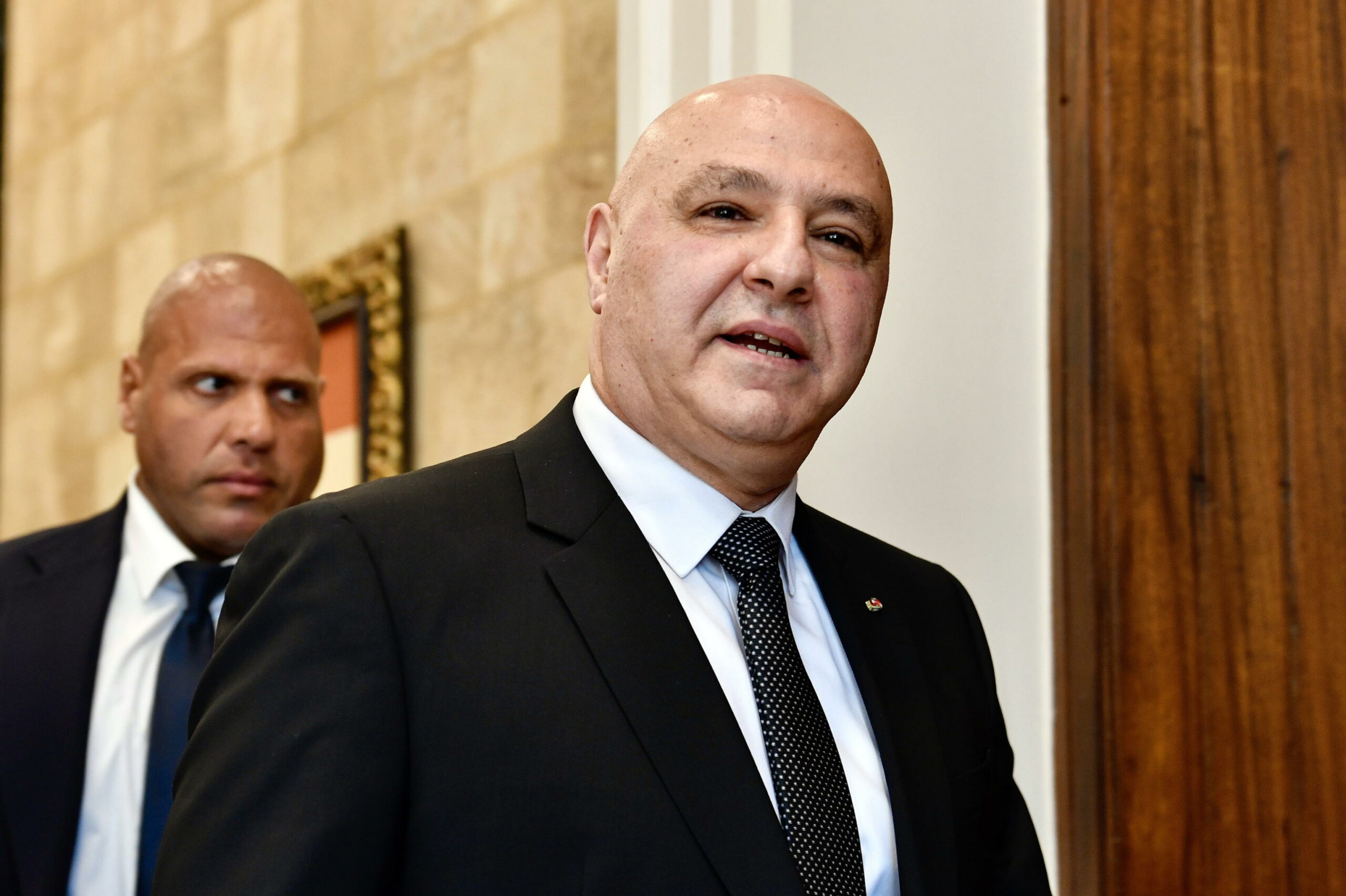 Presidente libanese pronto a trattare con Israele su disarmo di Hezbollah