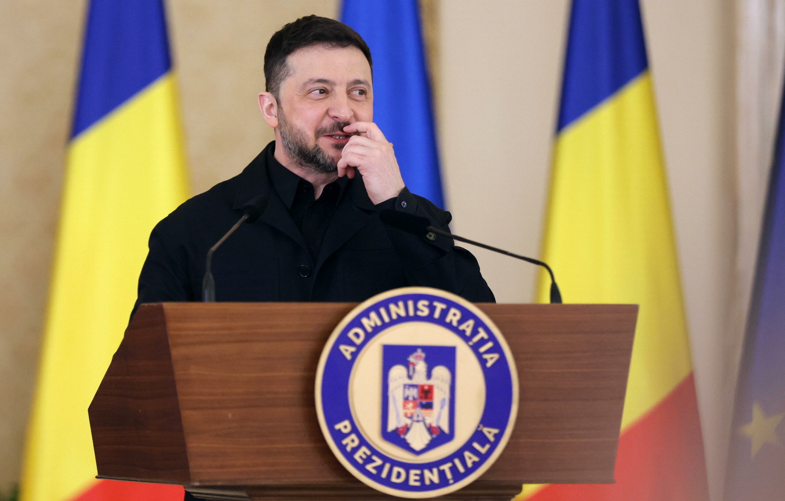 Zelensky: “Kiev vuole denaro e tecnologia in cambio di aiuto dei droni in Medio Oriente”