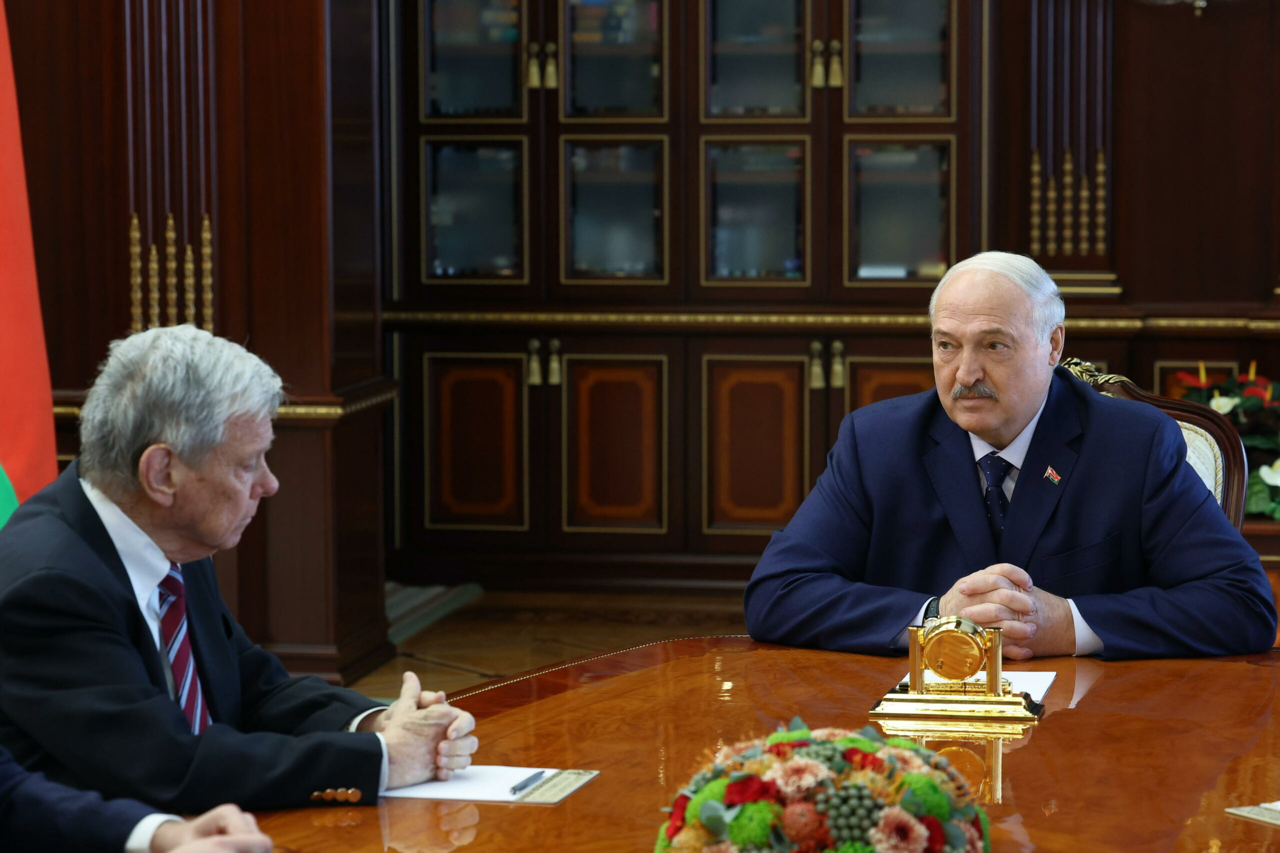 Lukashenko libera 250 prigionieri bielorussi mentre USA revocano ulteriori sanzioni