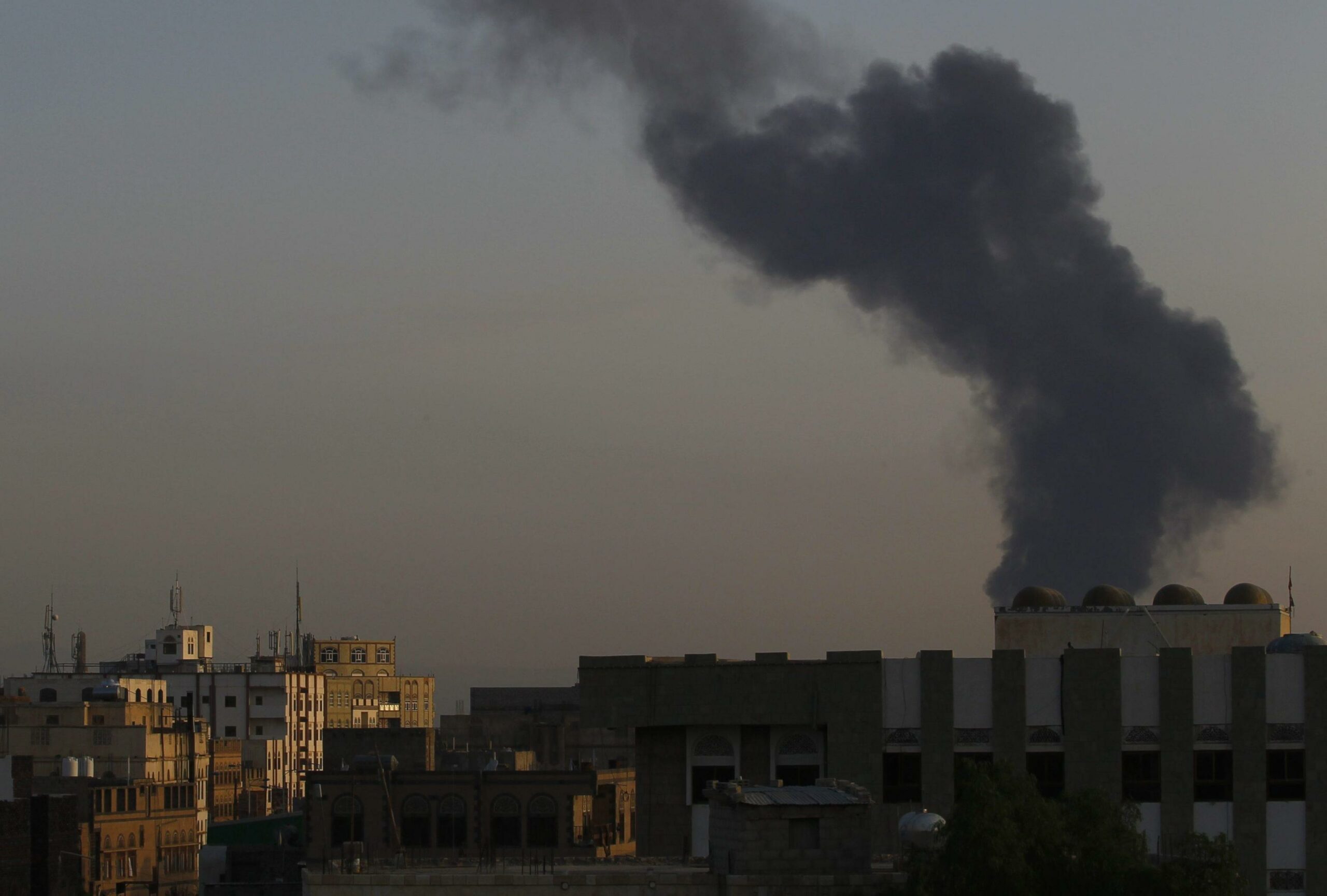 Report: “Riad e Abu Dhabi si avvicinano a ingresso nella guerra contro Iran”