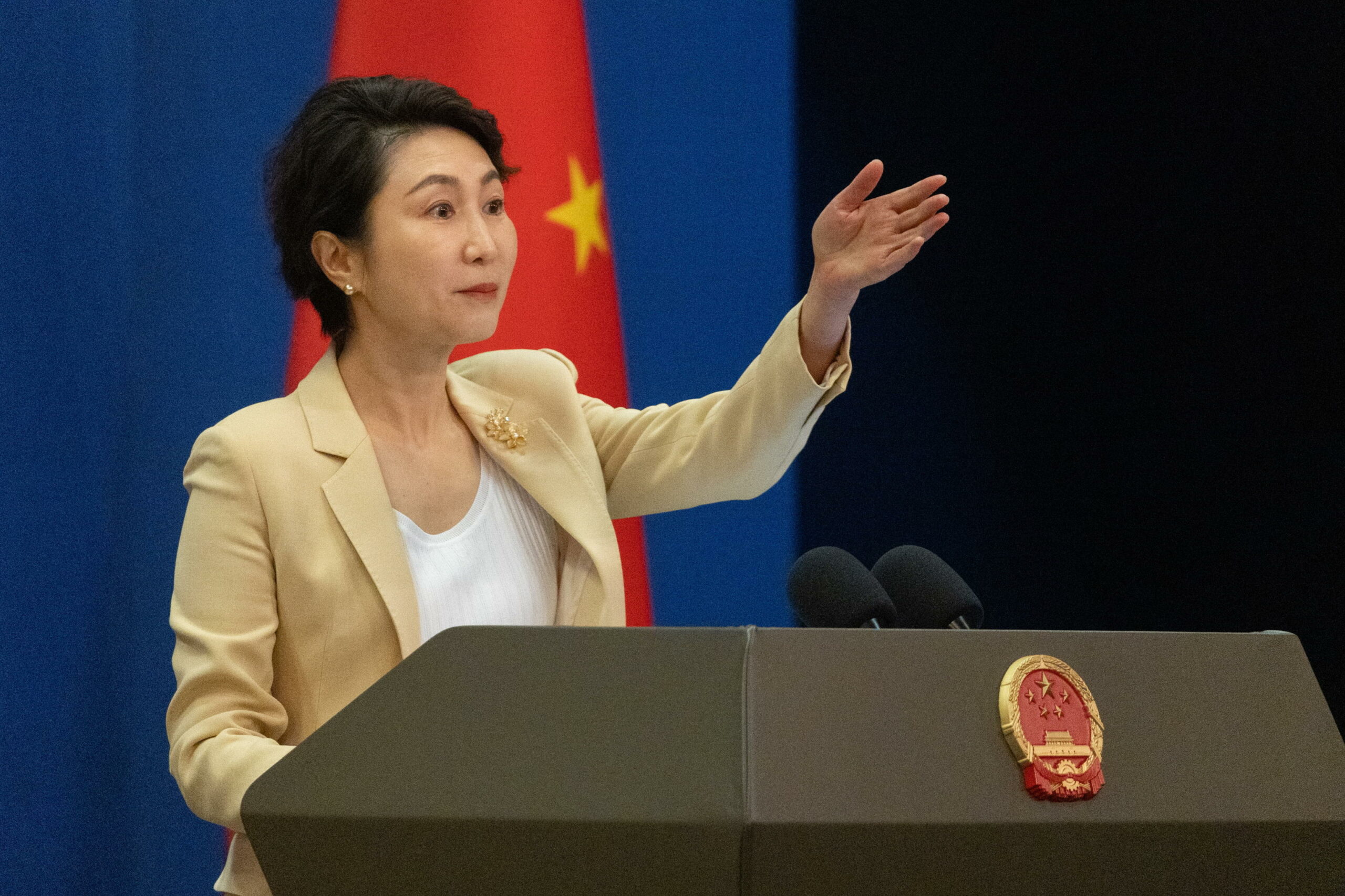 Cina accoglie con favore prima visita di legislatori UE in otto anni