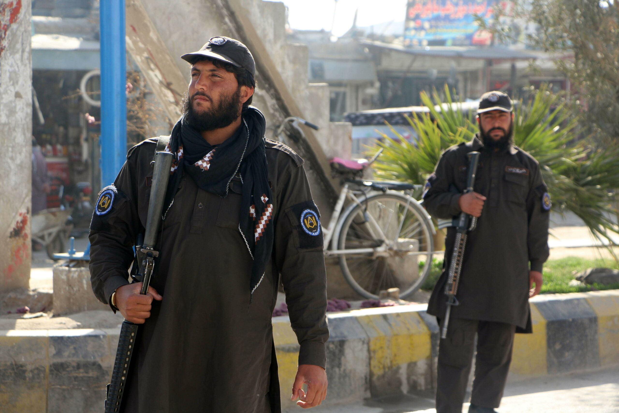 Afghanistan e Pakistan tengono colloqui di pace “utili” in Cina