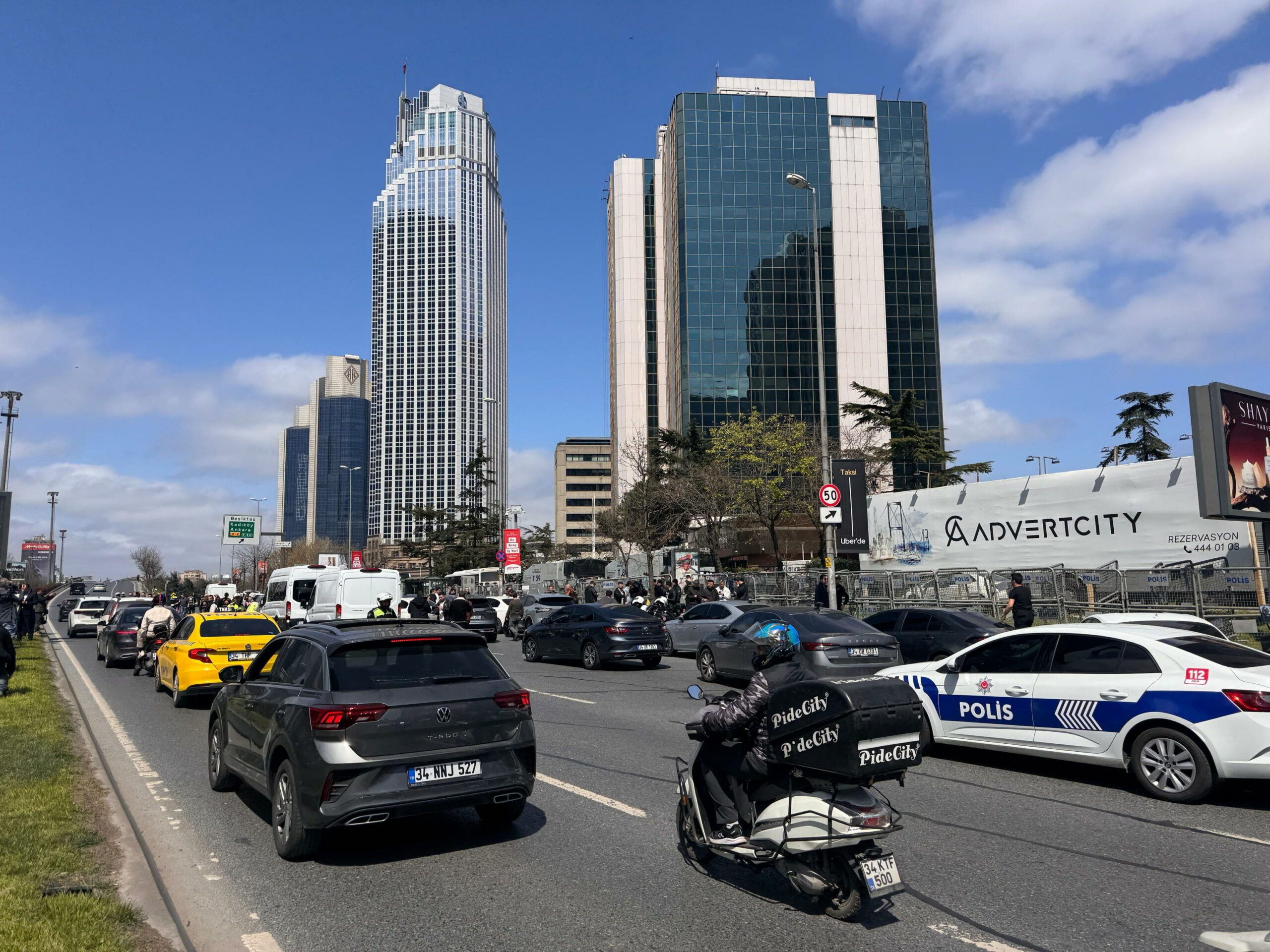 Turchia arresta 11 persone per attacco al Consolato israeliano collegato all’ISIS