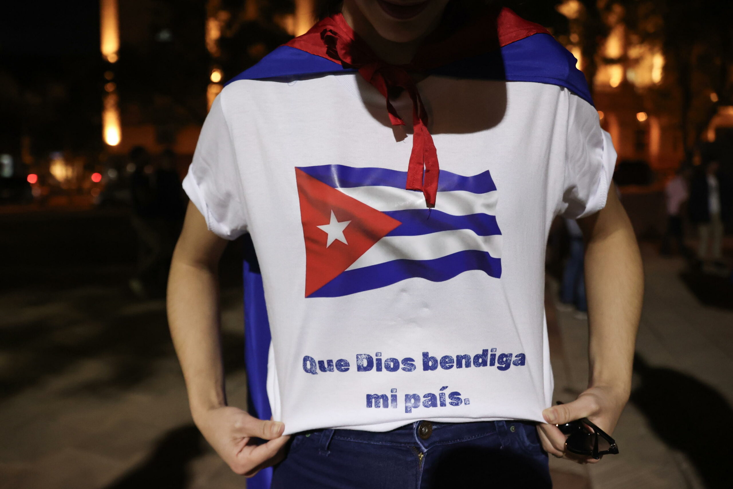 Cuba proietta immagini di unità interna dopo che nipote di Castro si è offerto di negoziare con USA