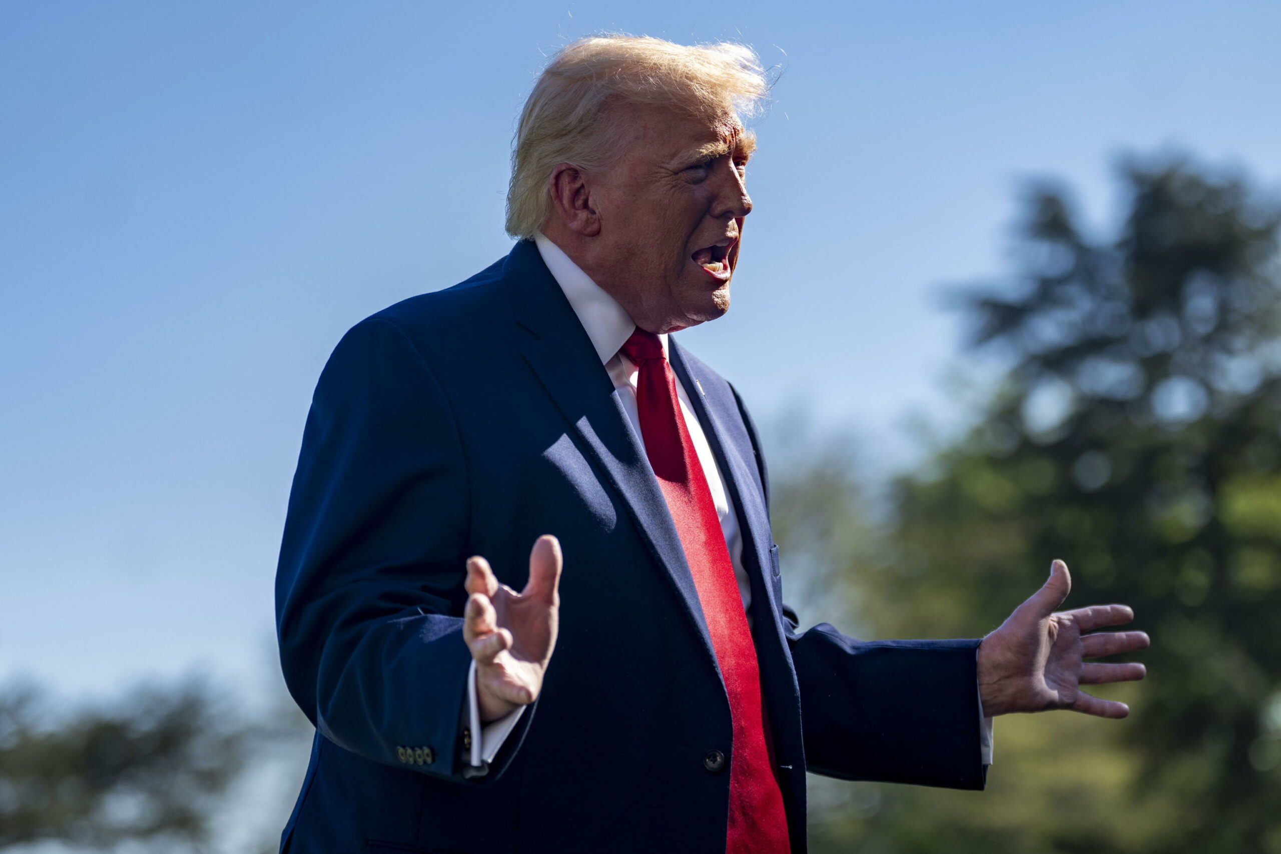 Trump annuncia blocco navale dell’Iran dopo fallimento dei colloqui a Islamabad 