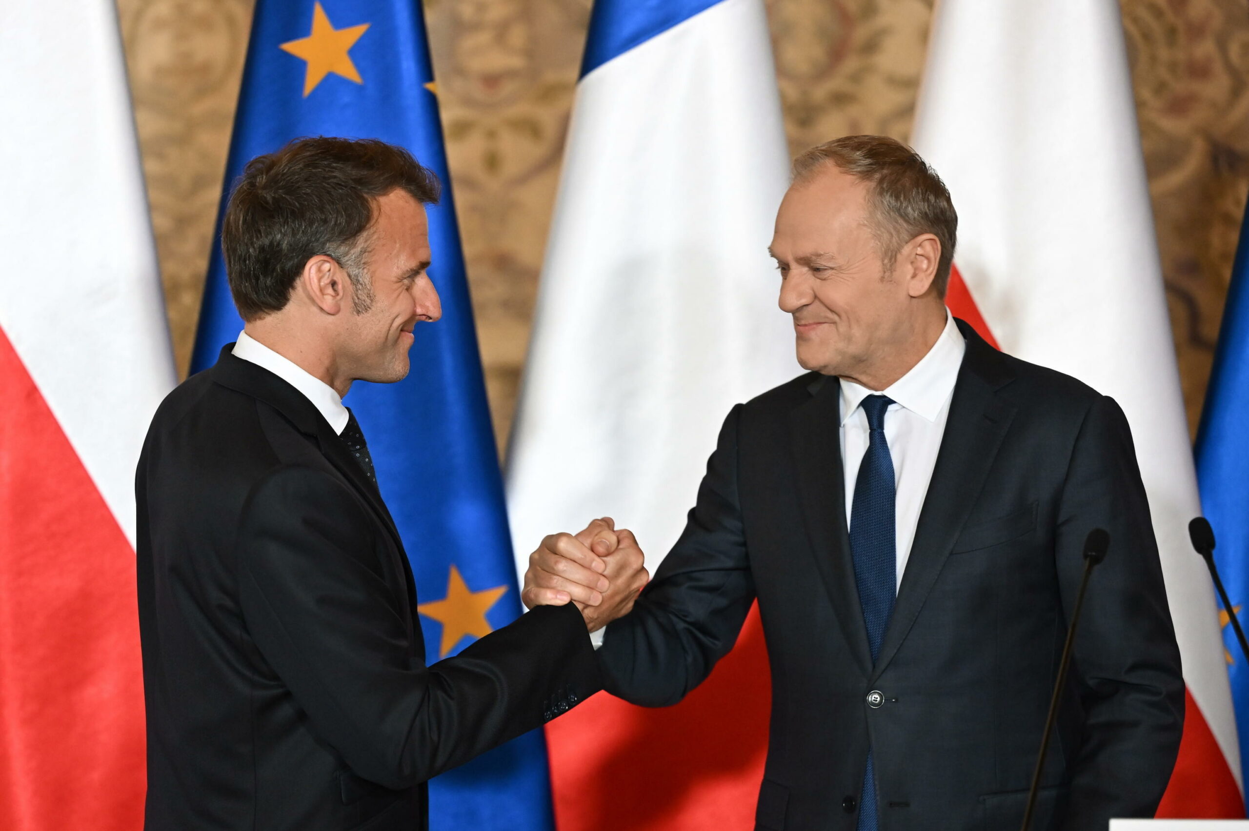 Francia e Polonia discutono di esercitazioni nucleari congiunte e presentano patto strategico sui satelliti