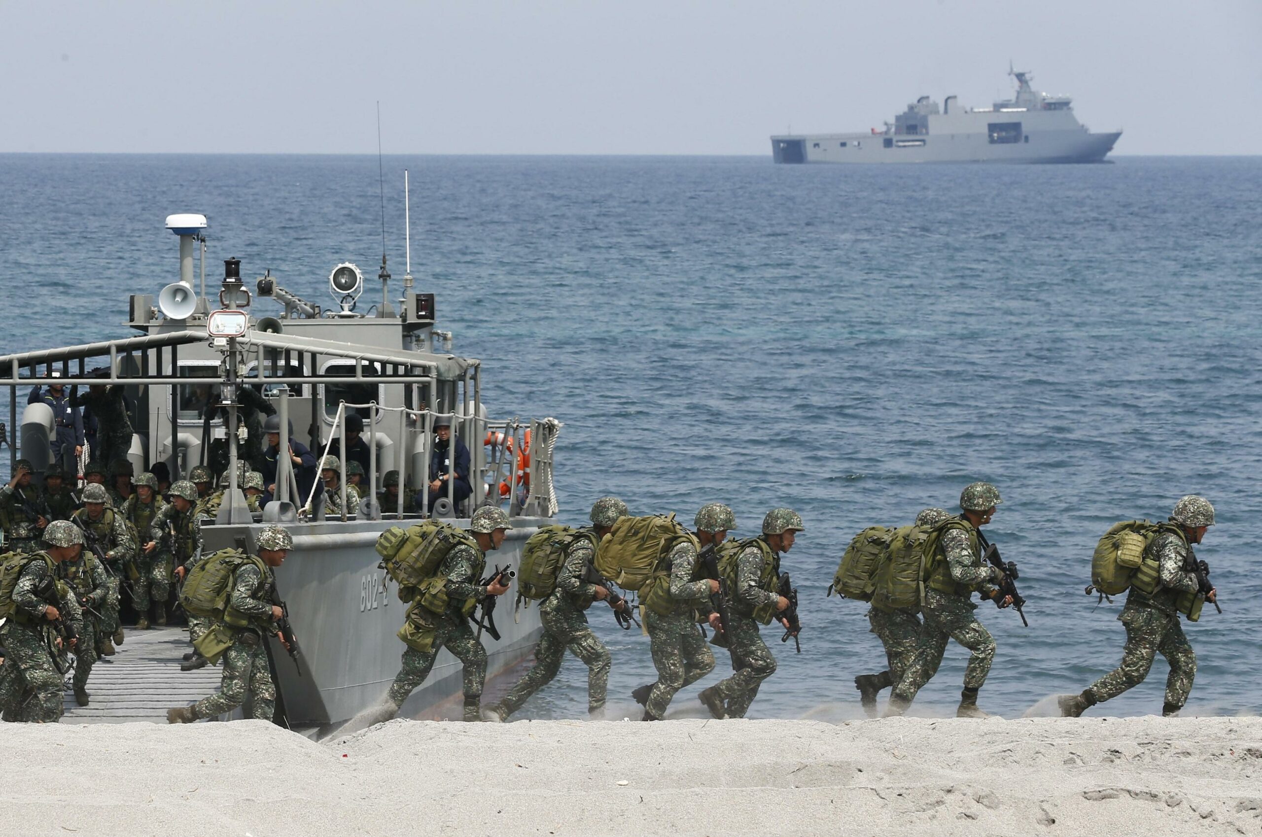 Cina conduce esercitazioni vicino a Luzon, mentre USA e Filippine organizzano manovre militari