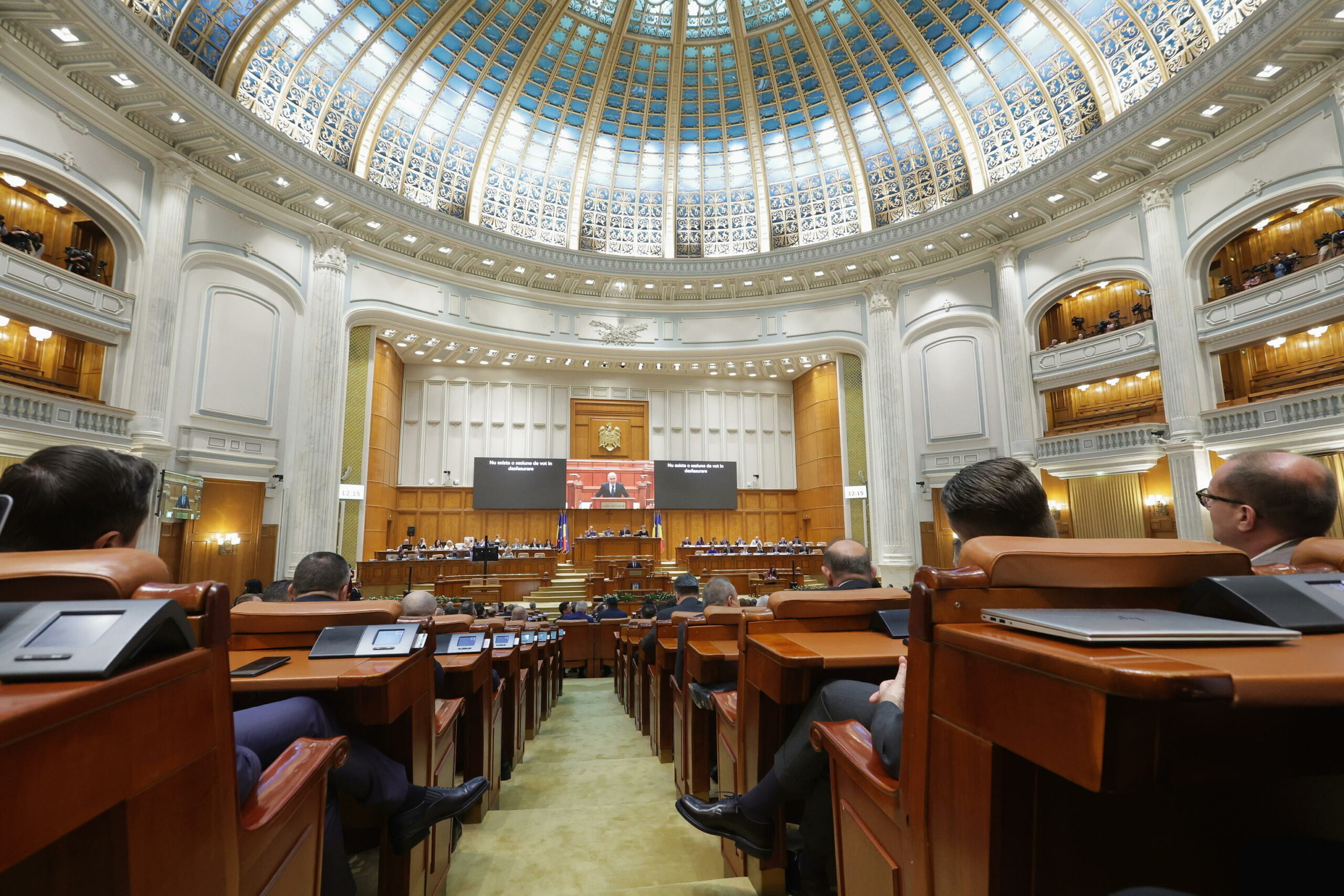 Romania: governo crolla dopo voto di sfiducia