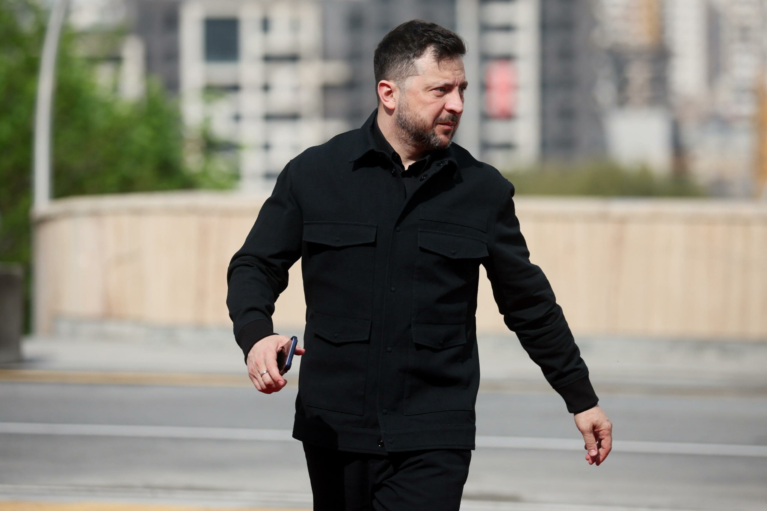Zelensky: “Russia sta valutando piano per attaccare un Paese NATO dalla Bielorussia”
