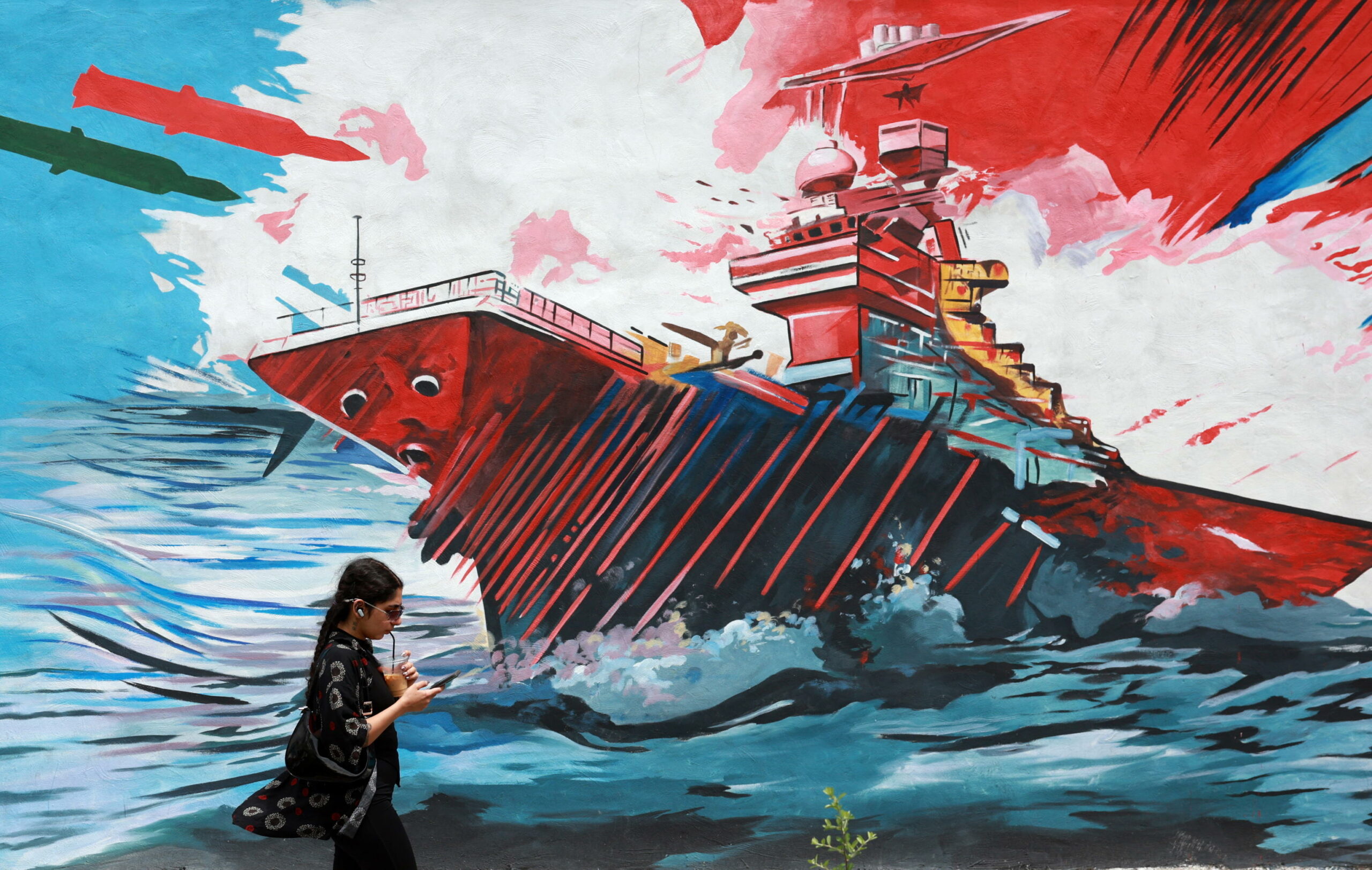 Iran avverte Europa di non inviare navi militari nello Stretto di Hormuz