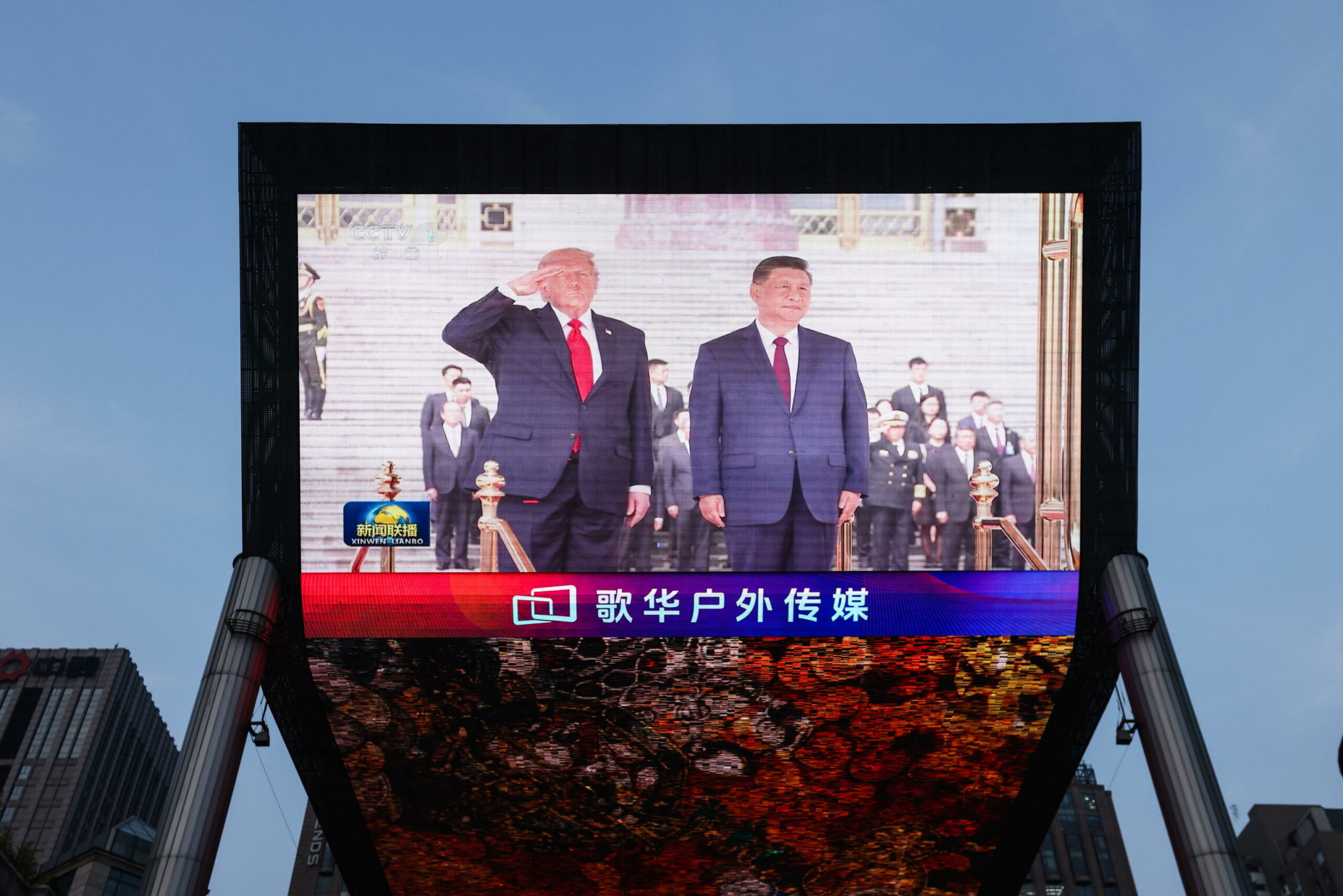 Mentre Trump incontra Xi, Iran permette passaggio a navi cinesi attraverso Hormuz