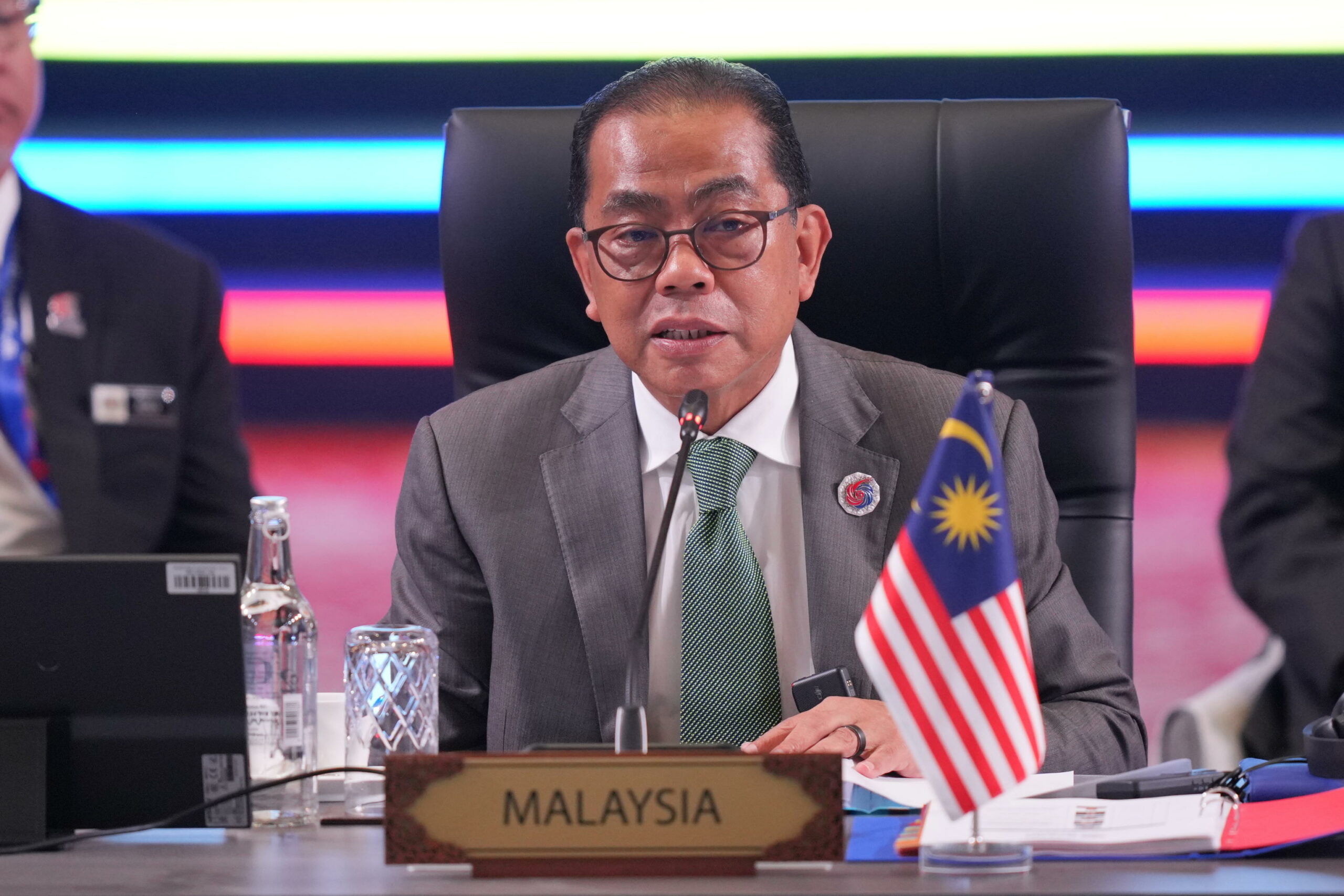 Malesia chiede a Norvegia risarcimento di oltre 250 milioni per accordo di difesa annullato