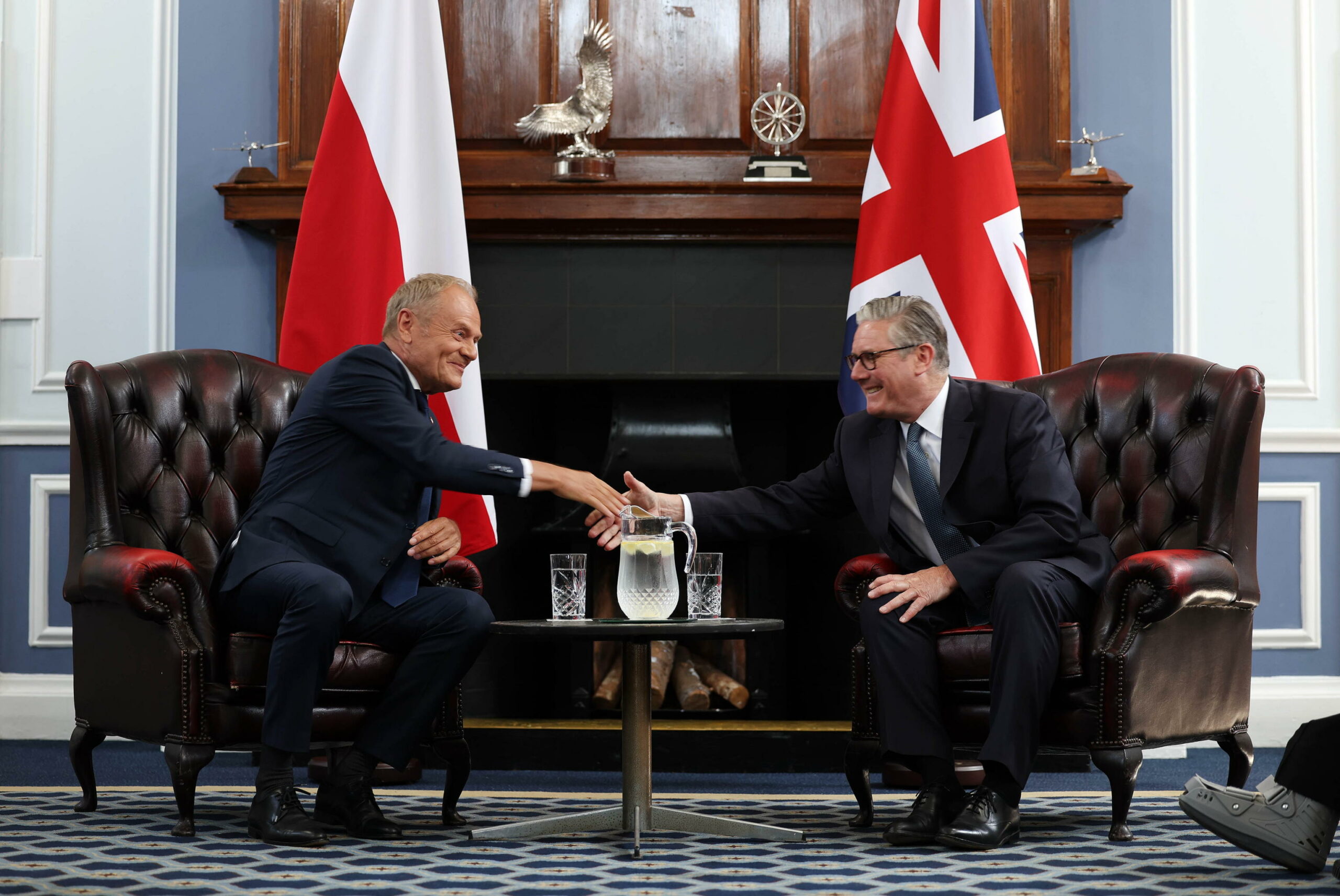 UK e Polonia firmano trattato di difesa per contrastare minacce russe