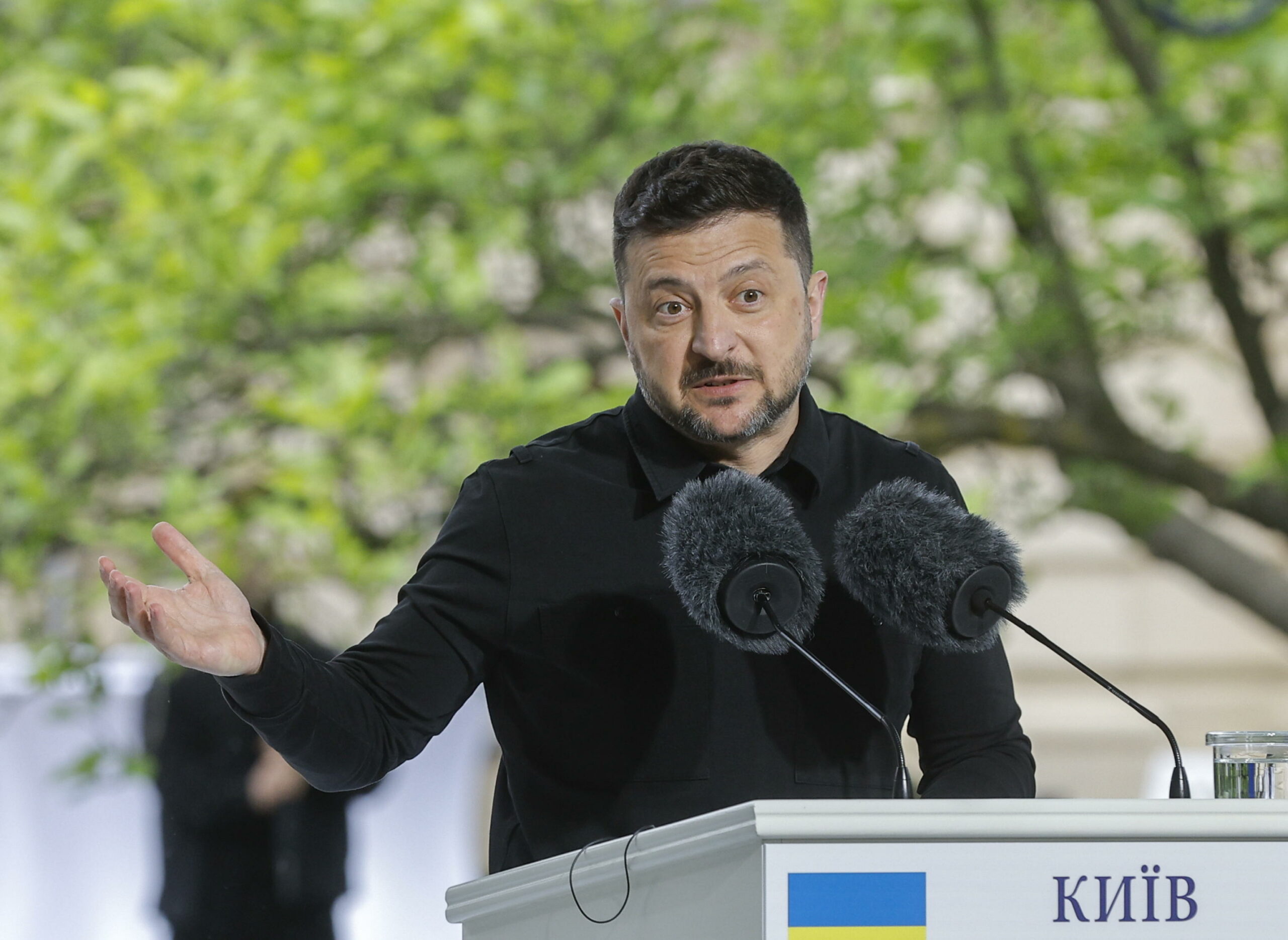 Zelensky: “Attacchi alla Russia hanno permesso all’Ucraina di negoziare da pari a pari”