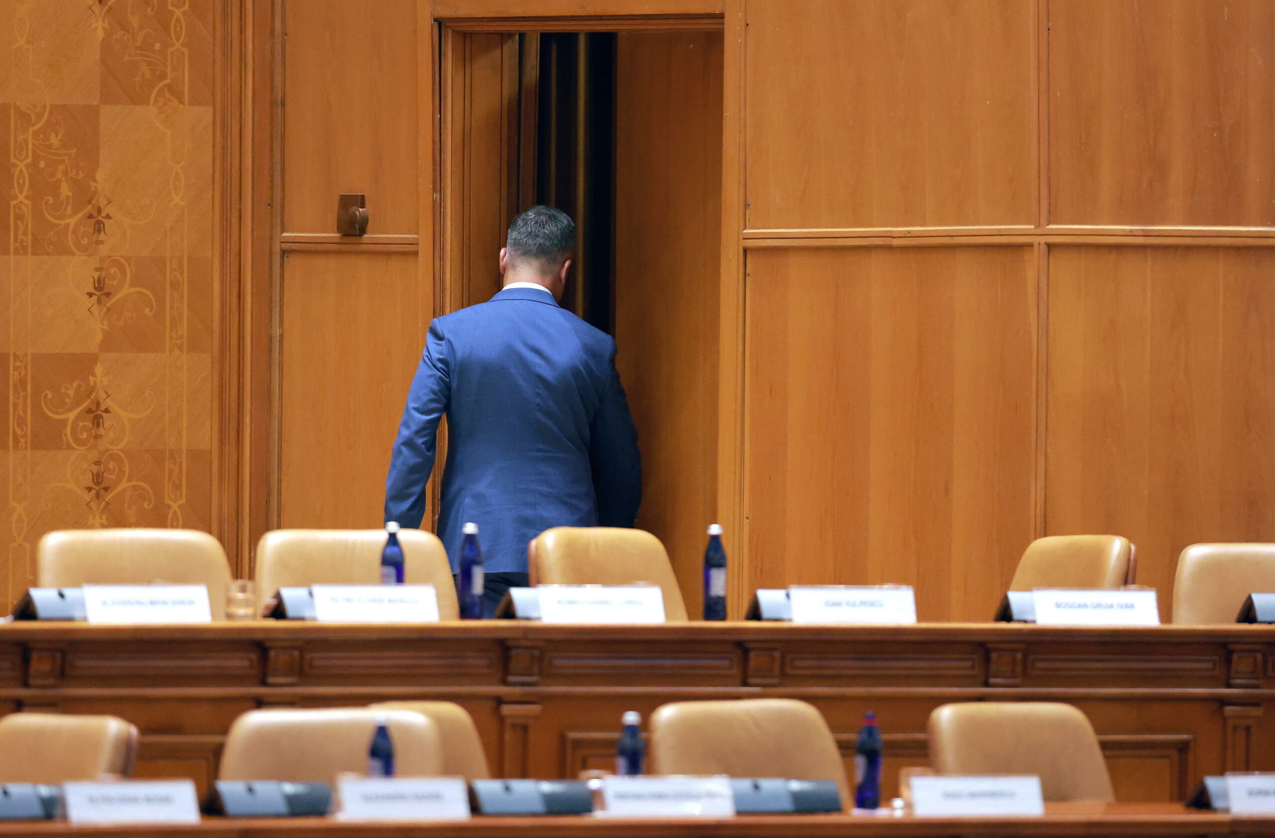 Romania: crisi politica si aggrava dopo che premier designato non ottiene fiducia del Parlamento
