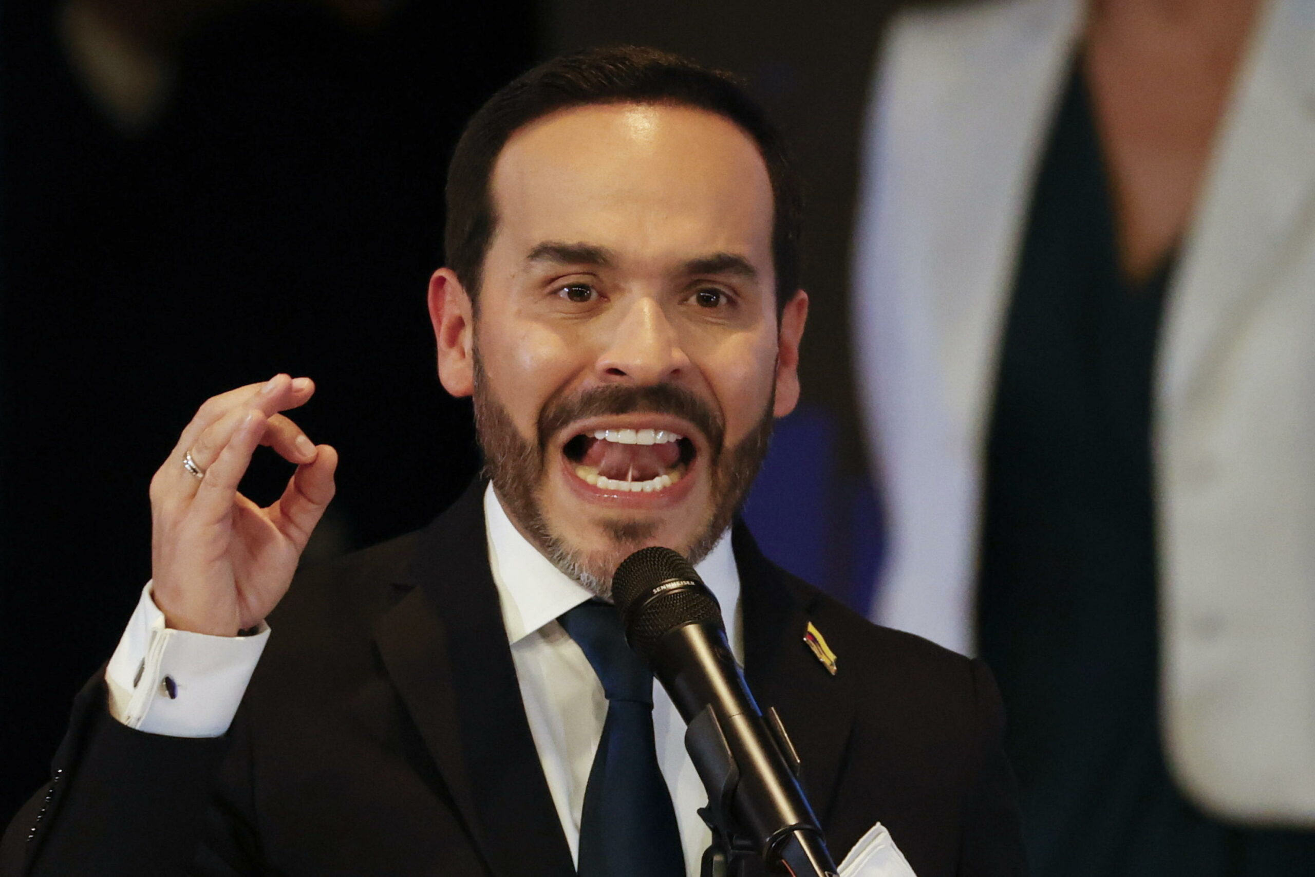 Colombia: presidente eletto concede ai gruppi armati un mese di tempo per arrendersi