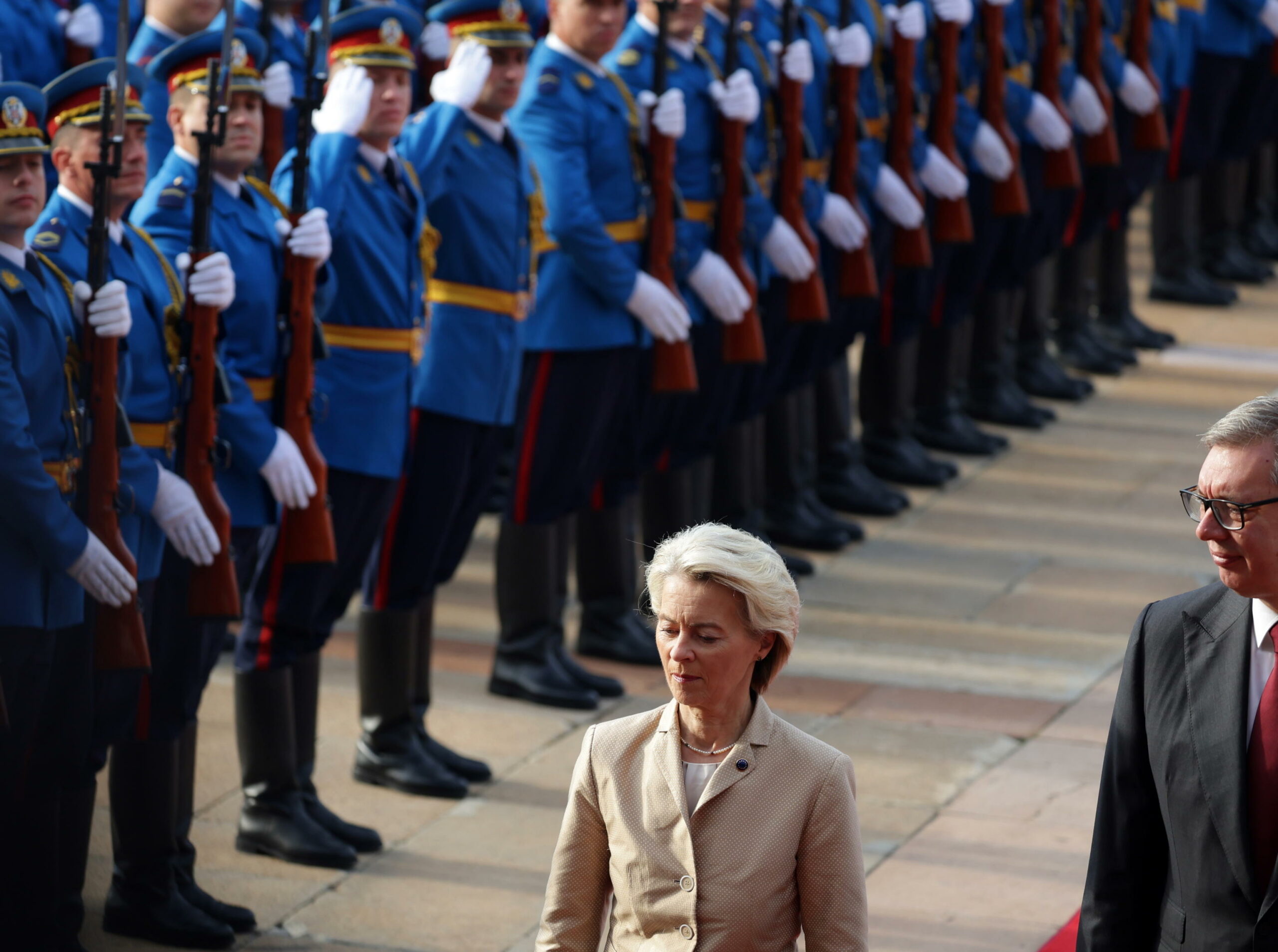 Serbia promette aiuti all’Ucraina ma rifiuta maggiori pressioni sulla Russia