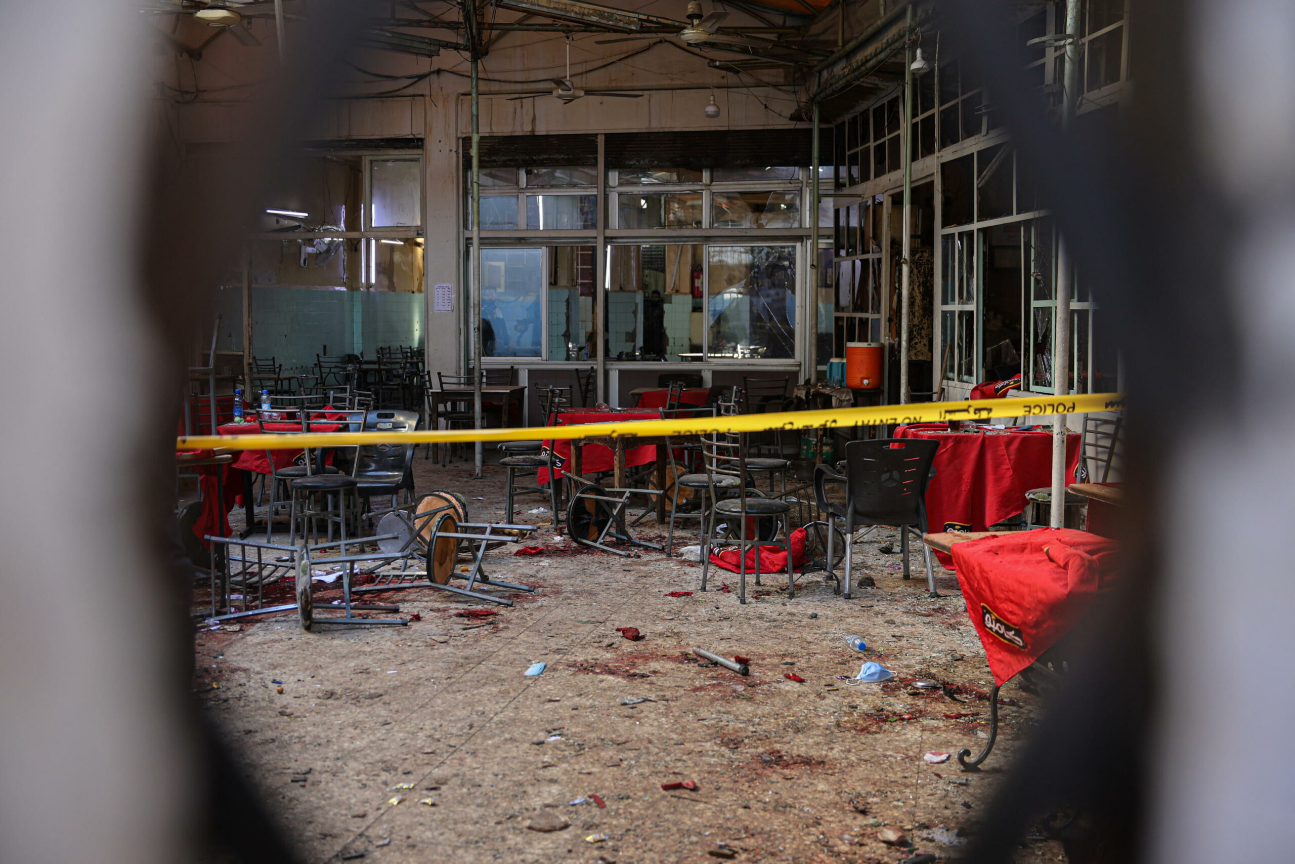 Siria: almeno 6 morti e 22 feriti nell’esplosione di un caffè a Damasco