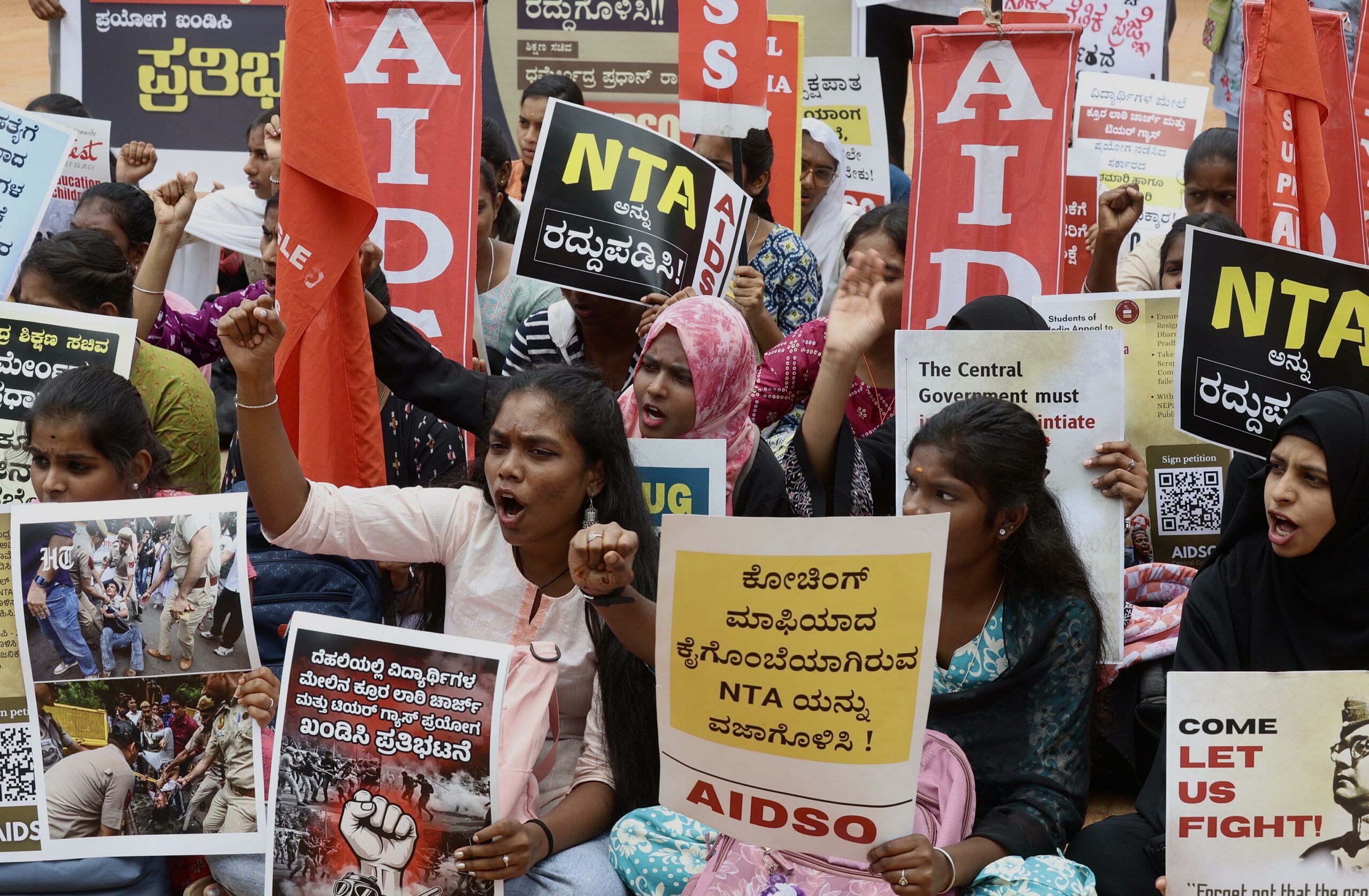 India, leader Cockroach Janta Party: “Ministro promette colloqui su nostre richieste”