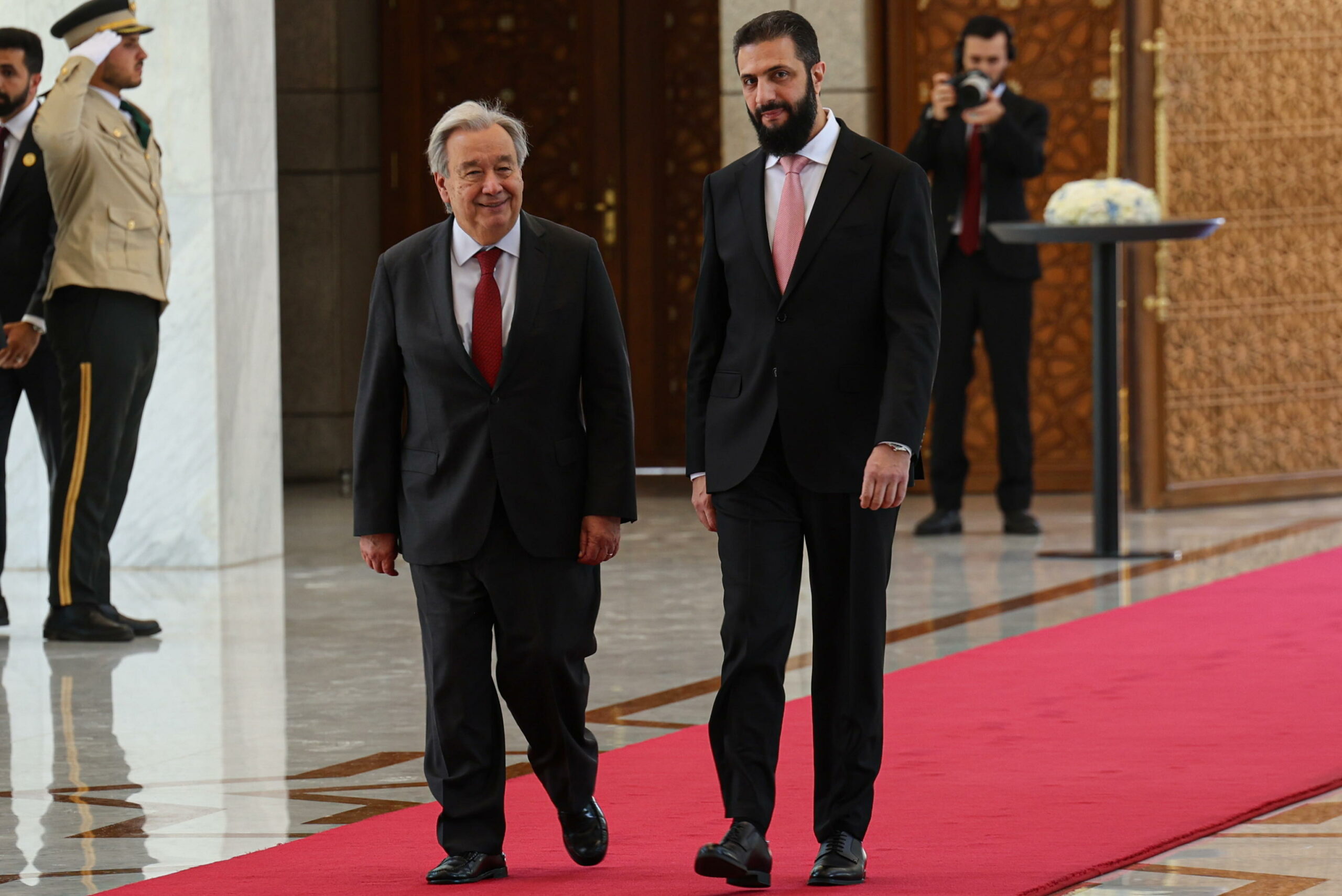 Siria, Guterres incontra al-Sharaa: prima visita a Damasco del capo Onu in 17 anni