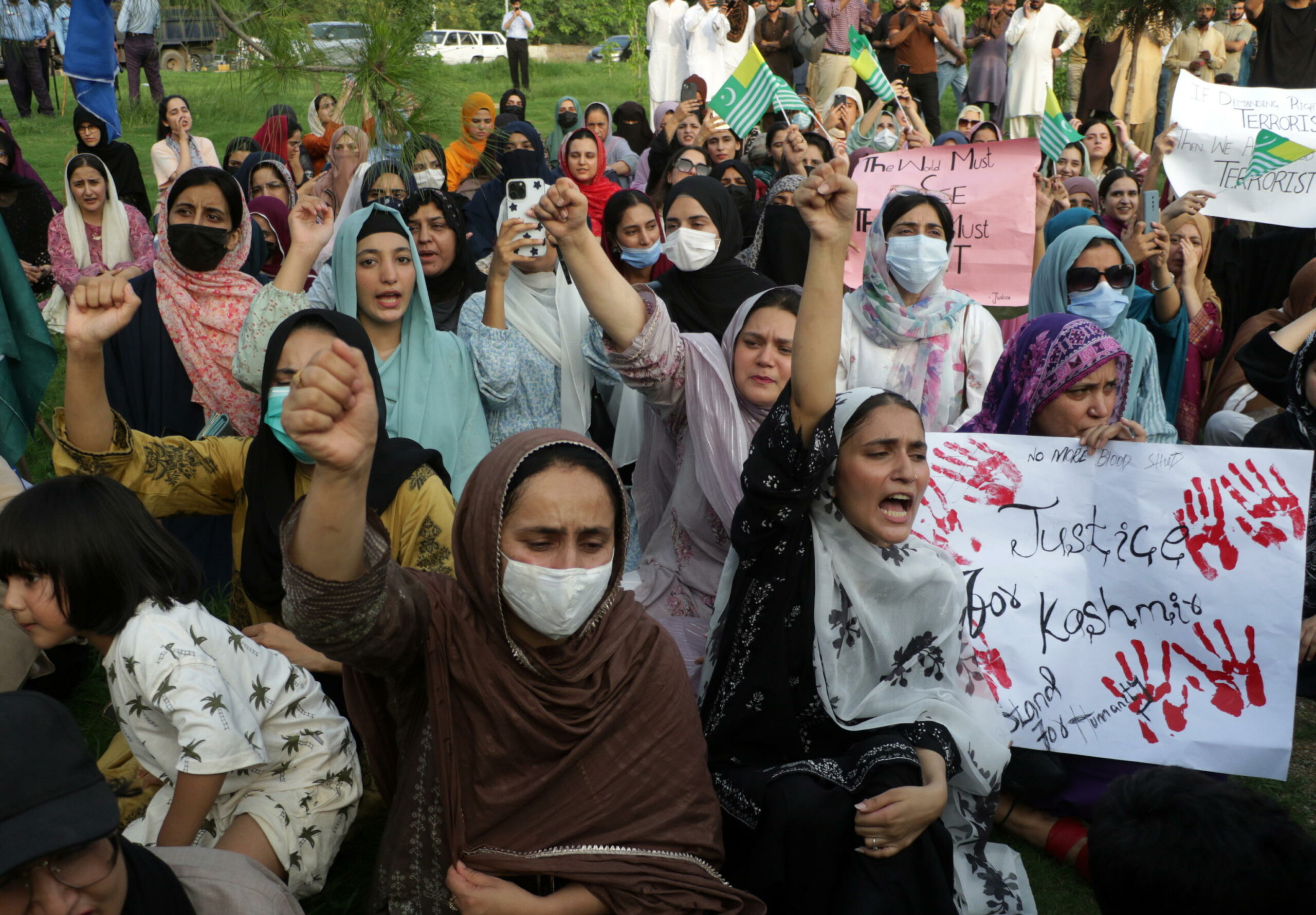 Elezioni Kashmir amministrato dal Pakistan funestate da scontri mortali