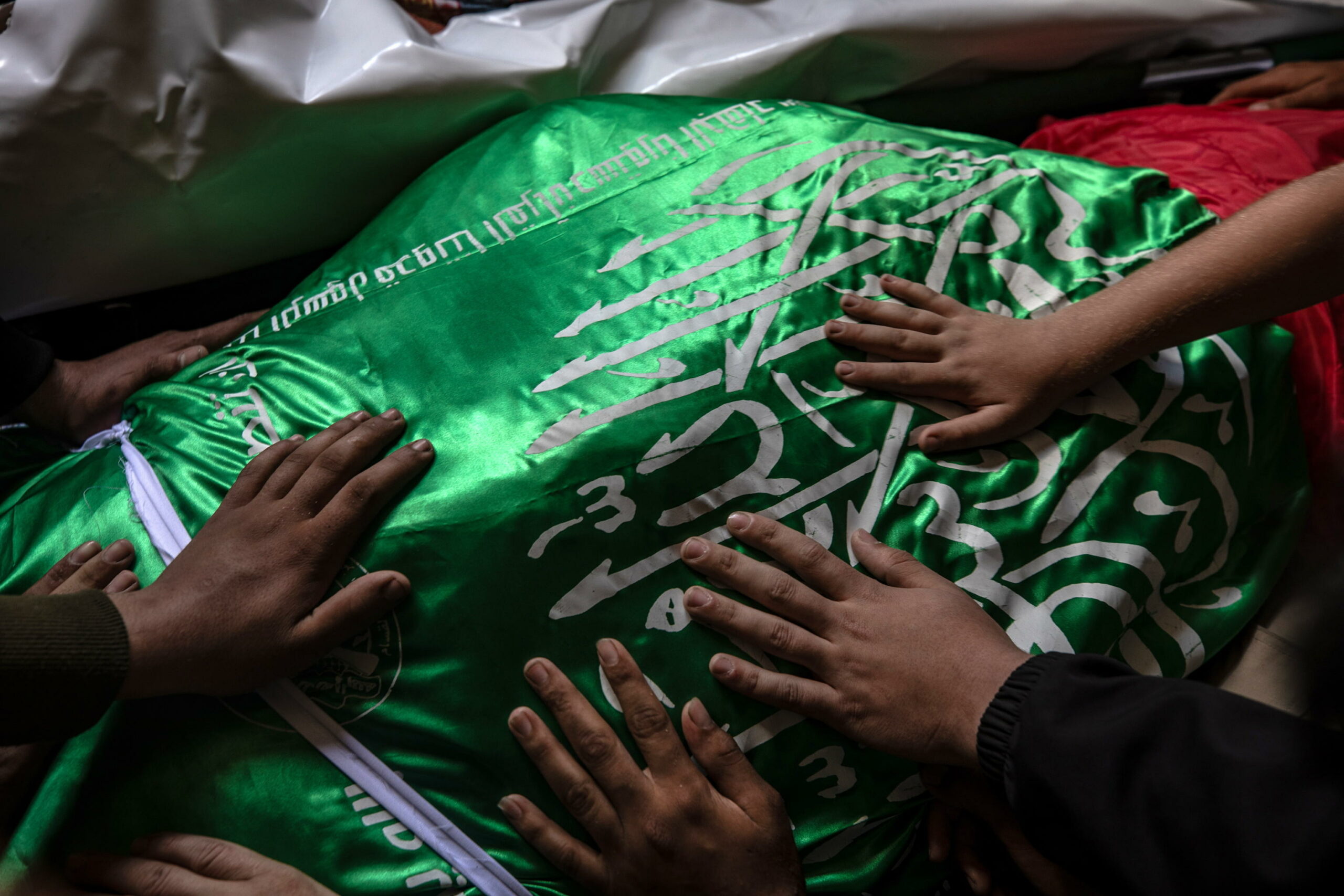 Hamas accetta di disarmarsi, ma restano ostacoli per attuazione accordo